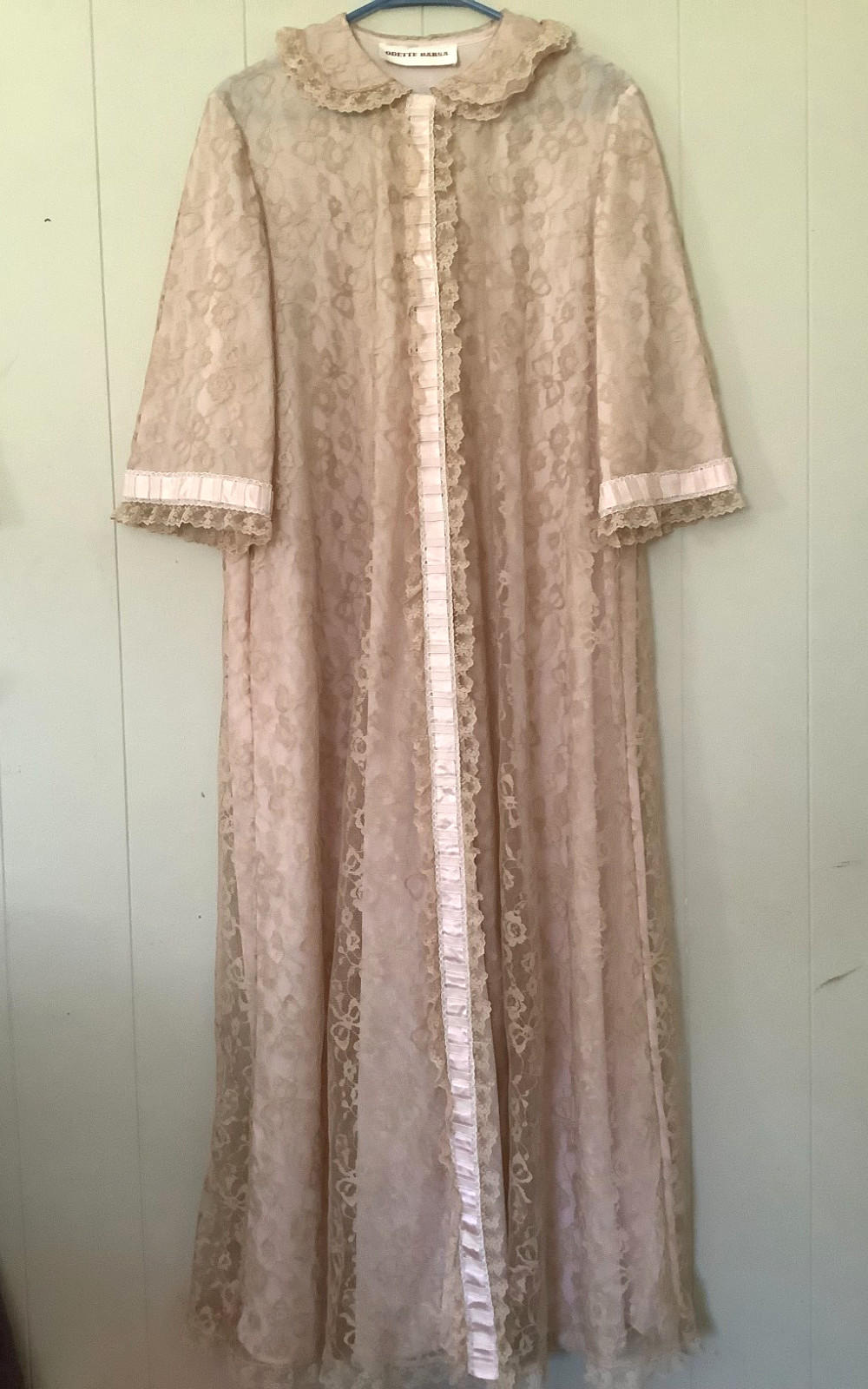 Vintage Original ODETTE BARSA Pink Lace Long Dressing Gown Robe 60s 70s Glamour