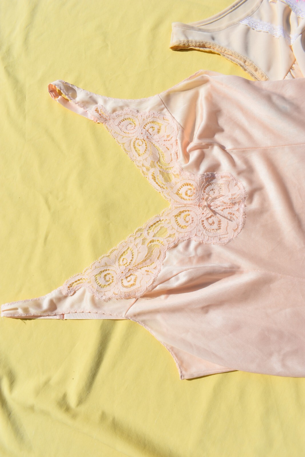 Vtg Lot 3 Dress Slips Bali Velrose LACE Trims Size 32 nightie lingerie