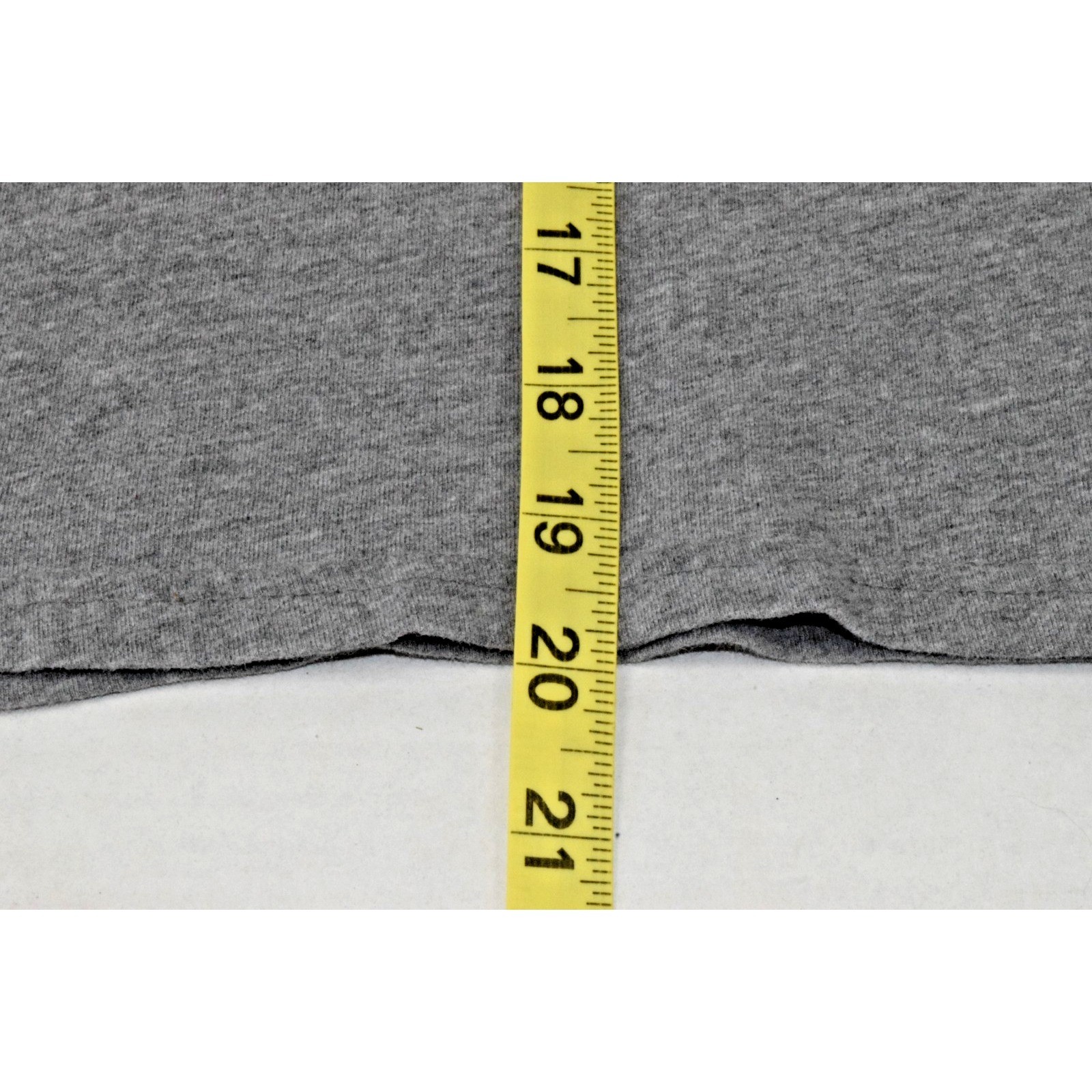 Vintage T-Shirt Abercrombie & Fitch Size XS Y2K Gray Ultra Low V Neck Moose 1892