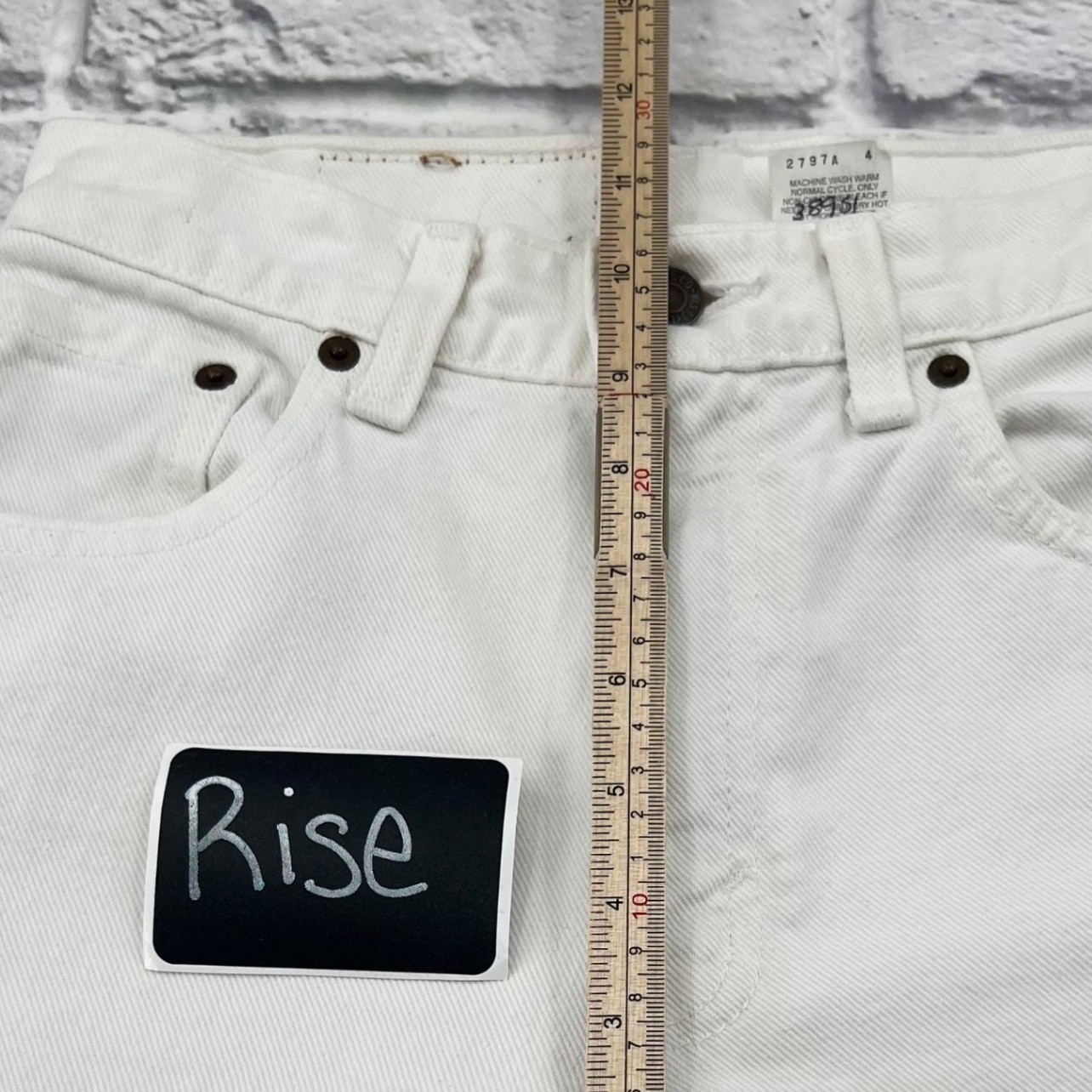 Levis 550 Vintage Jeans Women’s 5 Med White Relaxed Fit Tapered Leg Made in USA