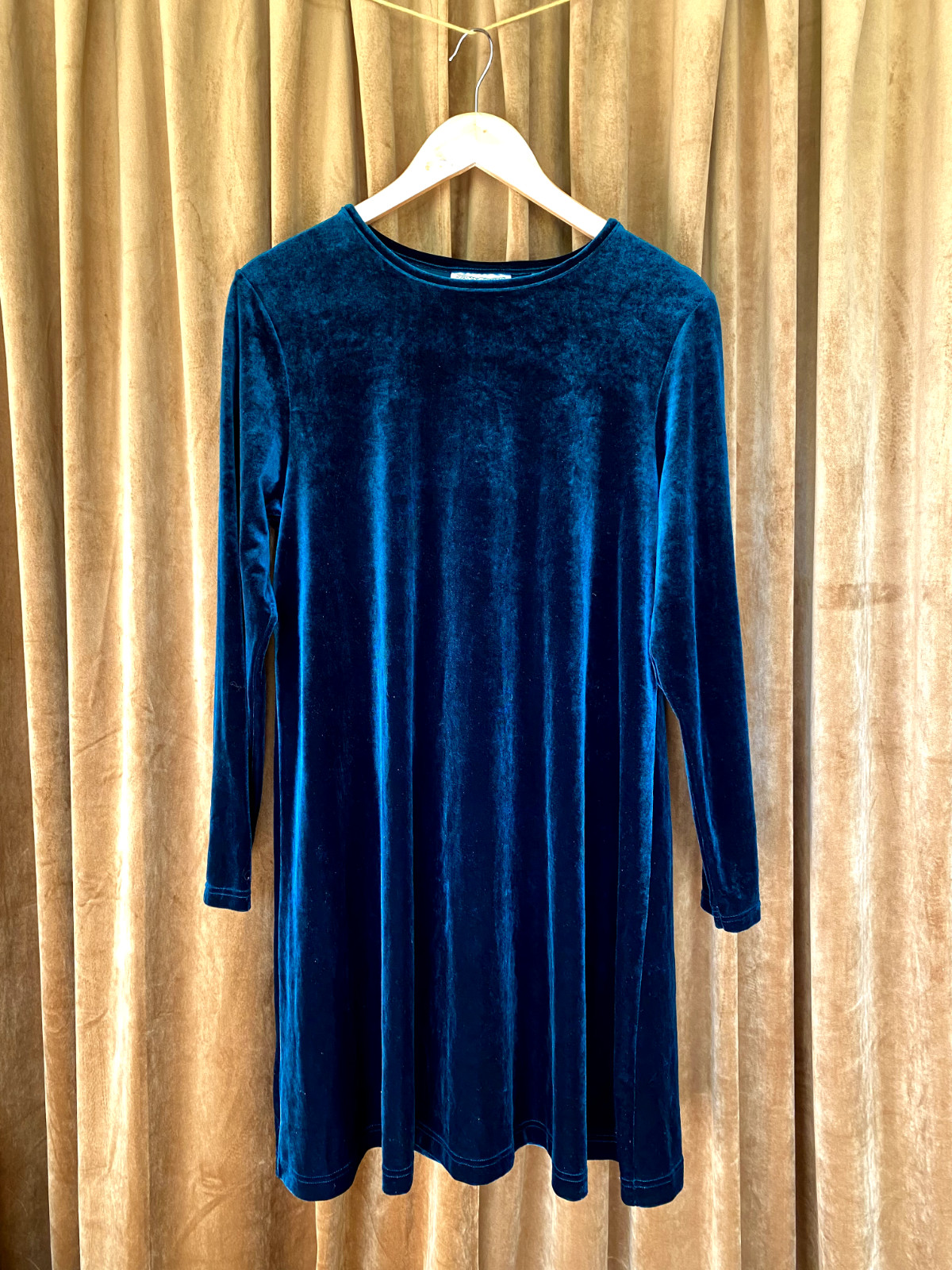 1980s/1990s Amanda Smith Velvet Holiday Dress size 8P (little to no wear)