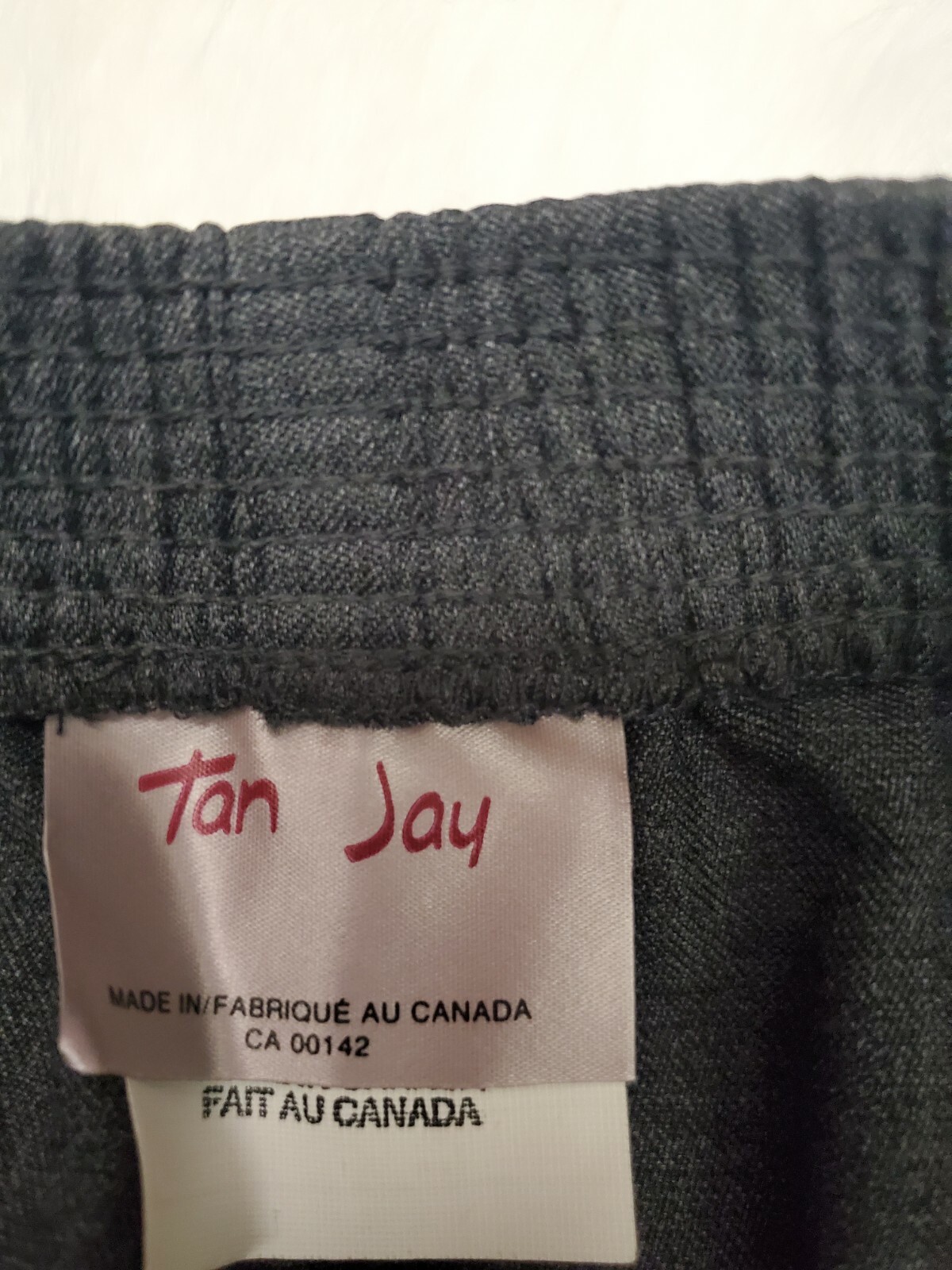 Tan Jay Women`s Picadilly Street Elastic waist New size 12 Grey Skirt HH-16