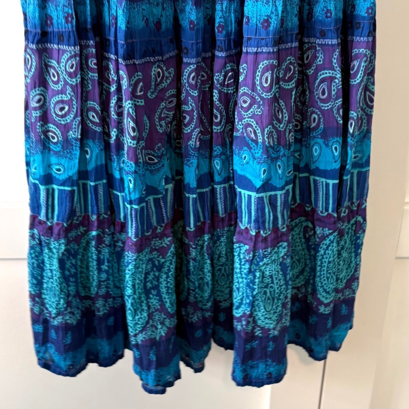 C.M. Shapes Women’s Vintage Blue Purple Full Crinkle Maxi Skirt in Size L