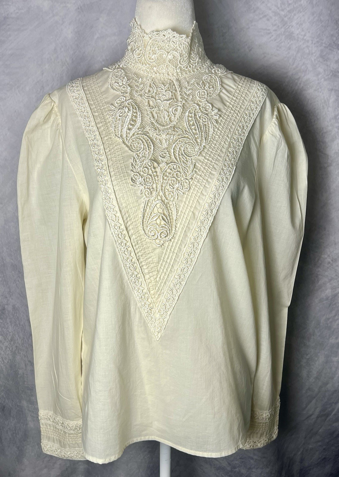 Vintage 1980s Scott McClintock Victorian Lace Applique High Collar Blouse 10 M