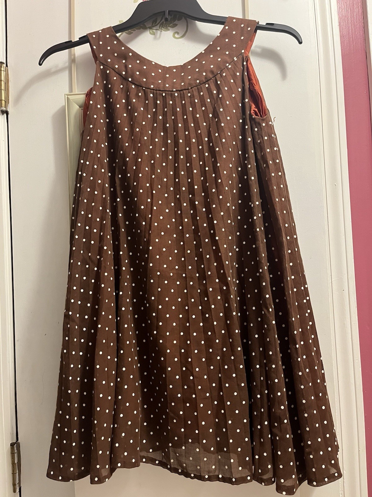 Vtg 1960’s Brown With White Polka Dots Pleated Sleeveless A-Line Dress Cut Tag