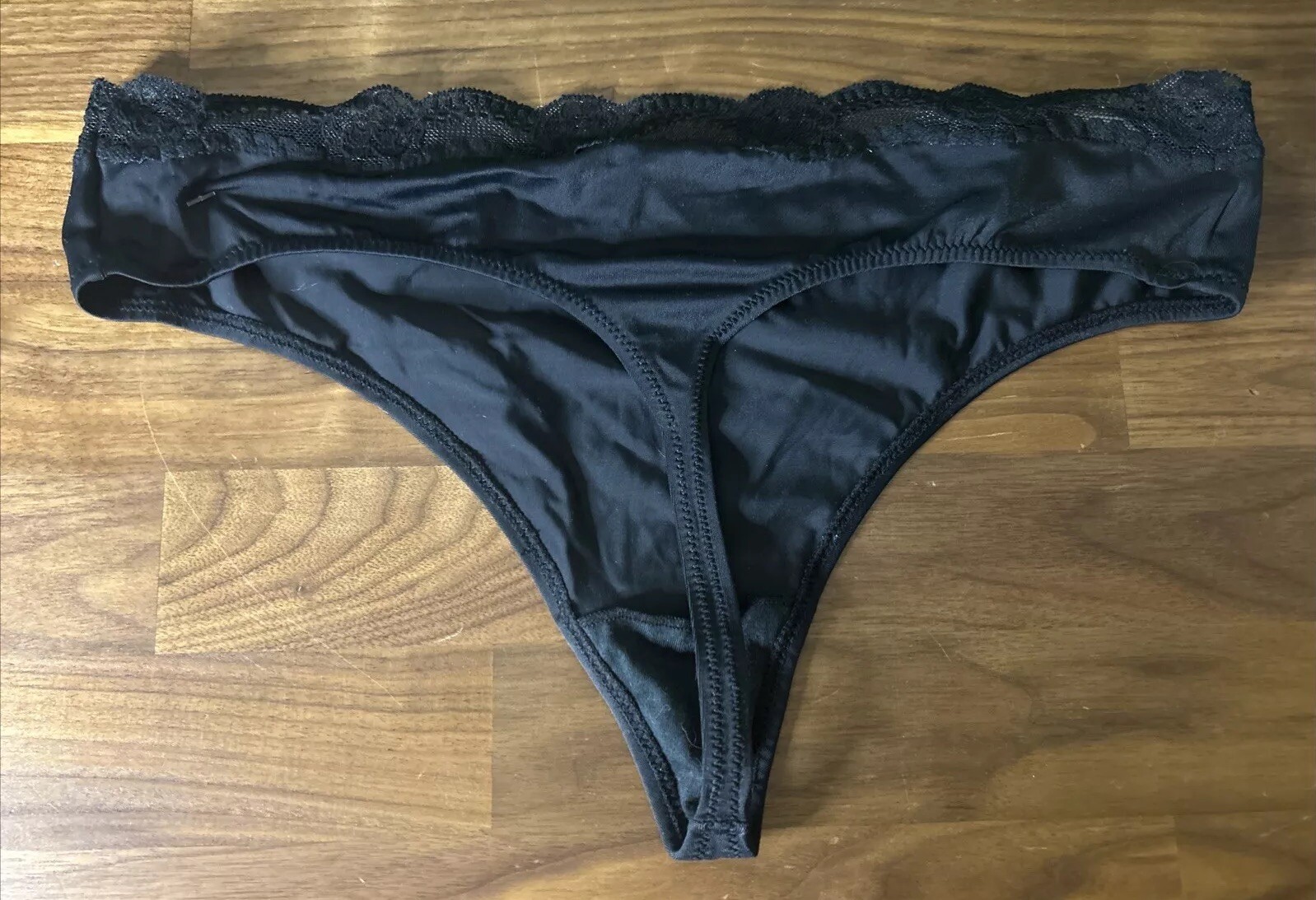 Vtg Gilligan & O’Malley thong Panties Black Sz 8 Lace Tactel Nylon Second Skin