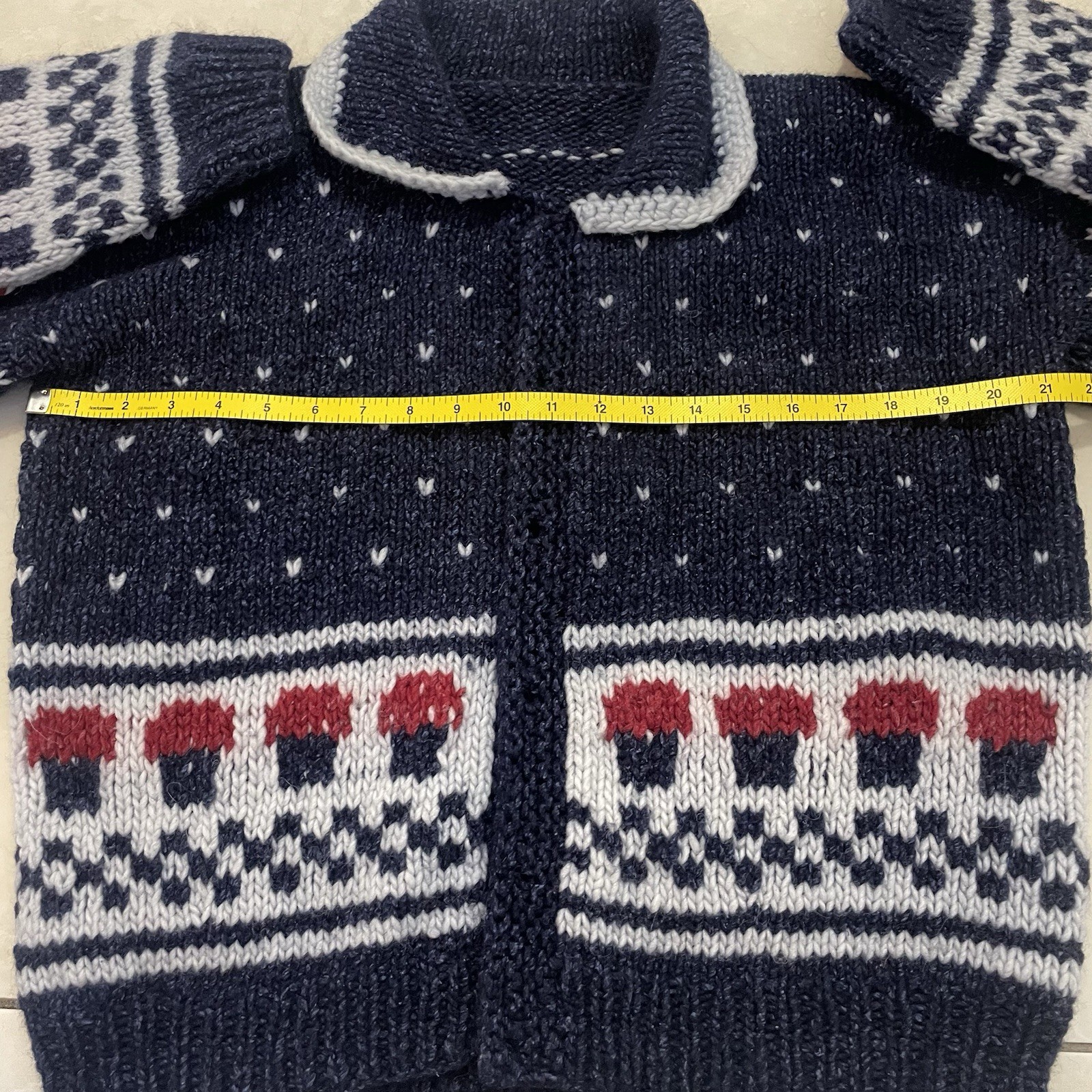 VTG Women’s Chunky Hand Knit Cardigan Sweater 1960s-1980s