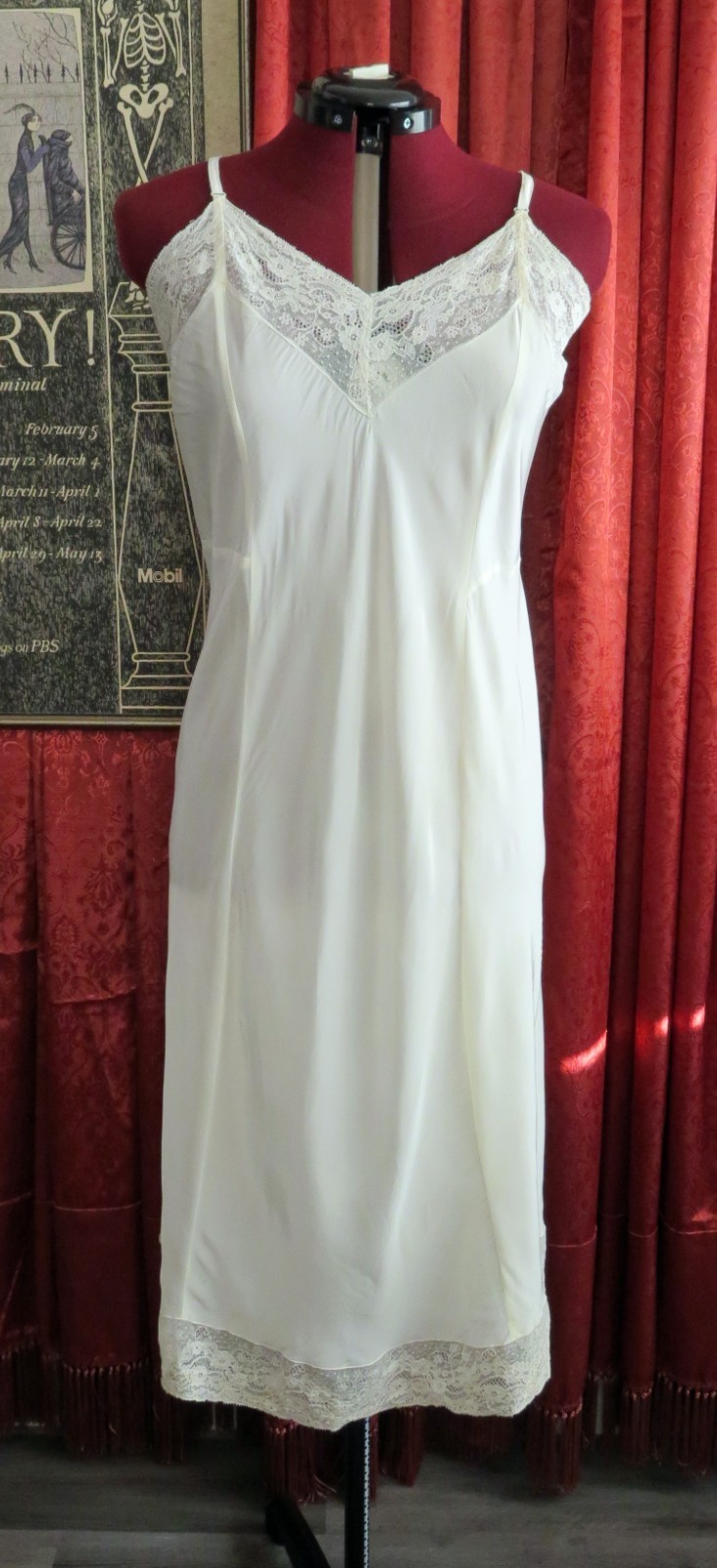 1940s 1950s White Rayon and Lace Volup Plus Size Slip Colony Club Bur-Mil Fabric