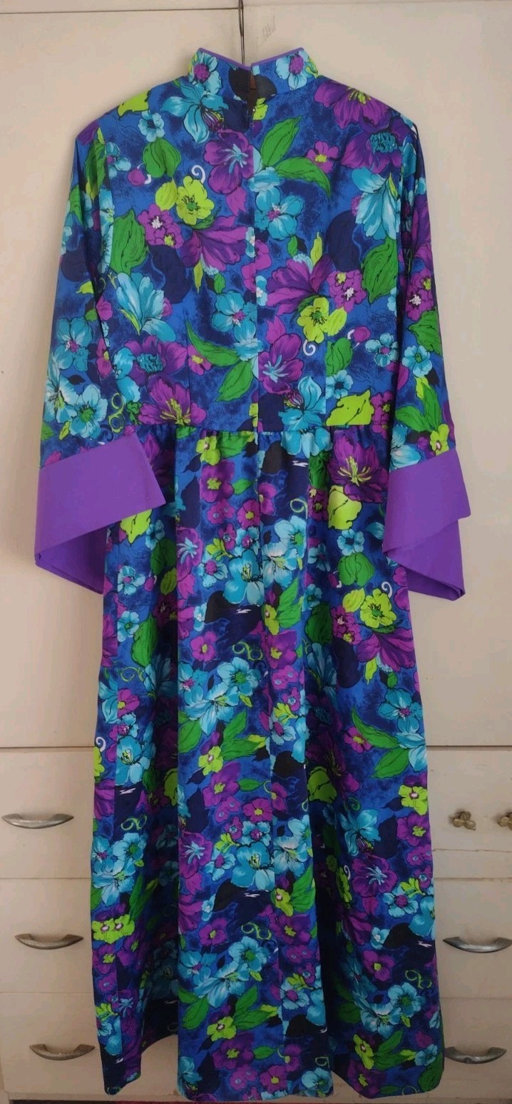 1960s Vtg Floral Hostess Gown Cheongsam Pagoda Mod Maxi Mcm Glam Japanese 70s