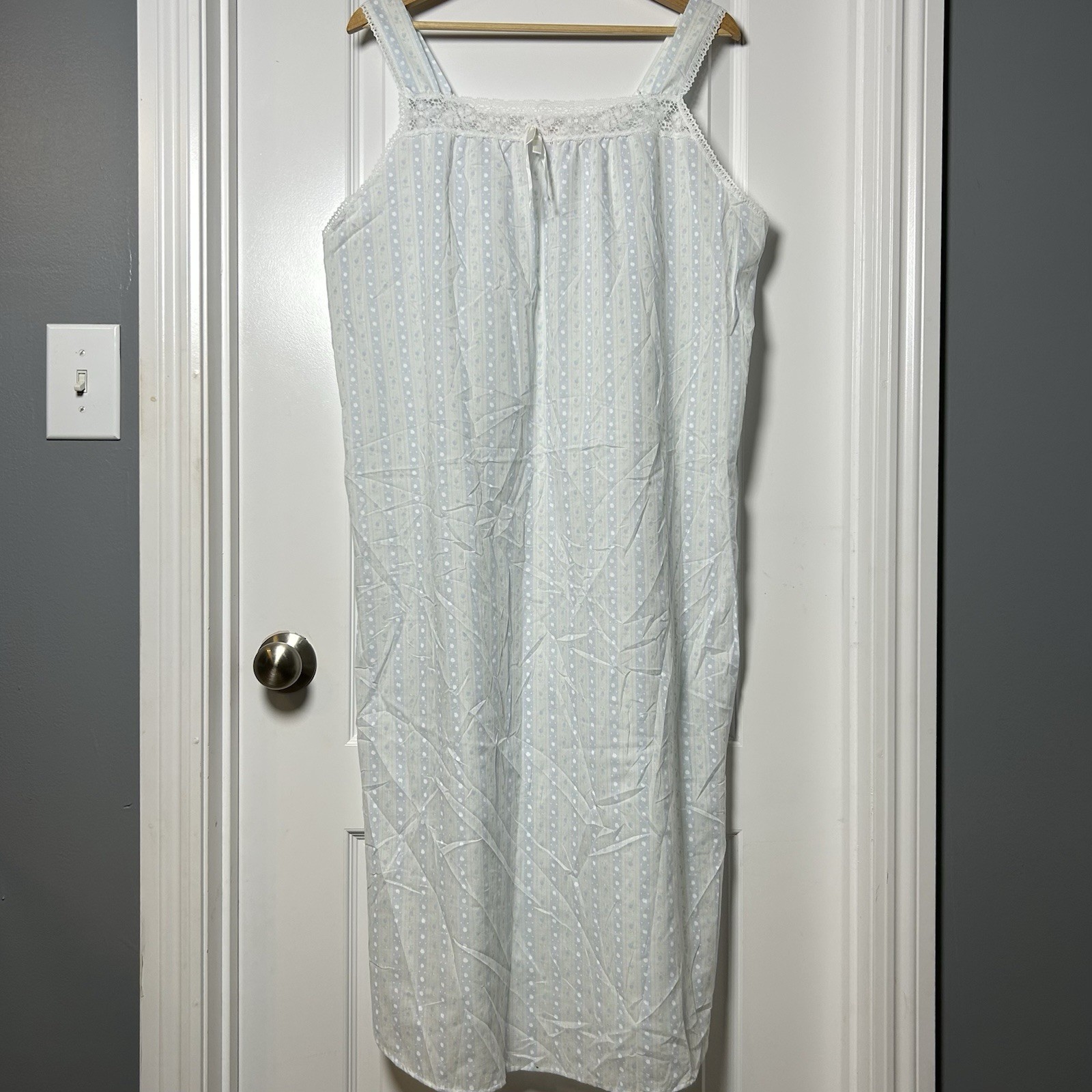 Carriage Court Vintage Sheer Floral Stripe Lace Trim Bow Nightgown Nap Dress