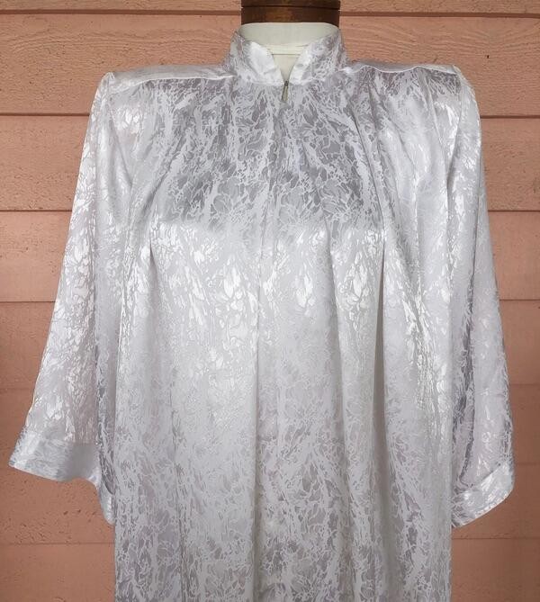 RAZA MAXI GOWN Sz Tall Shimmery White on White 2 Pockets Zip Front Bust 55″ FAB