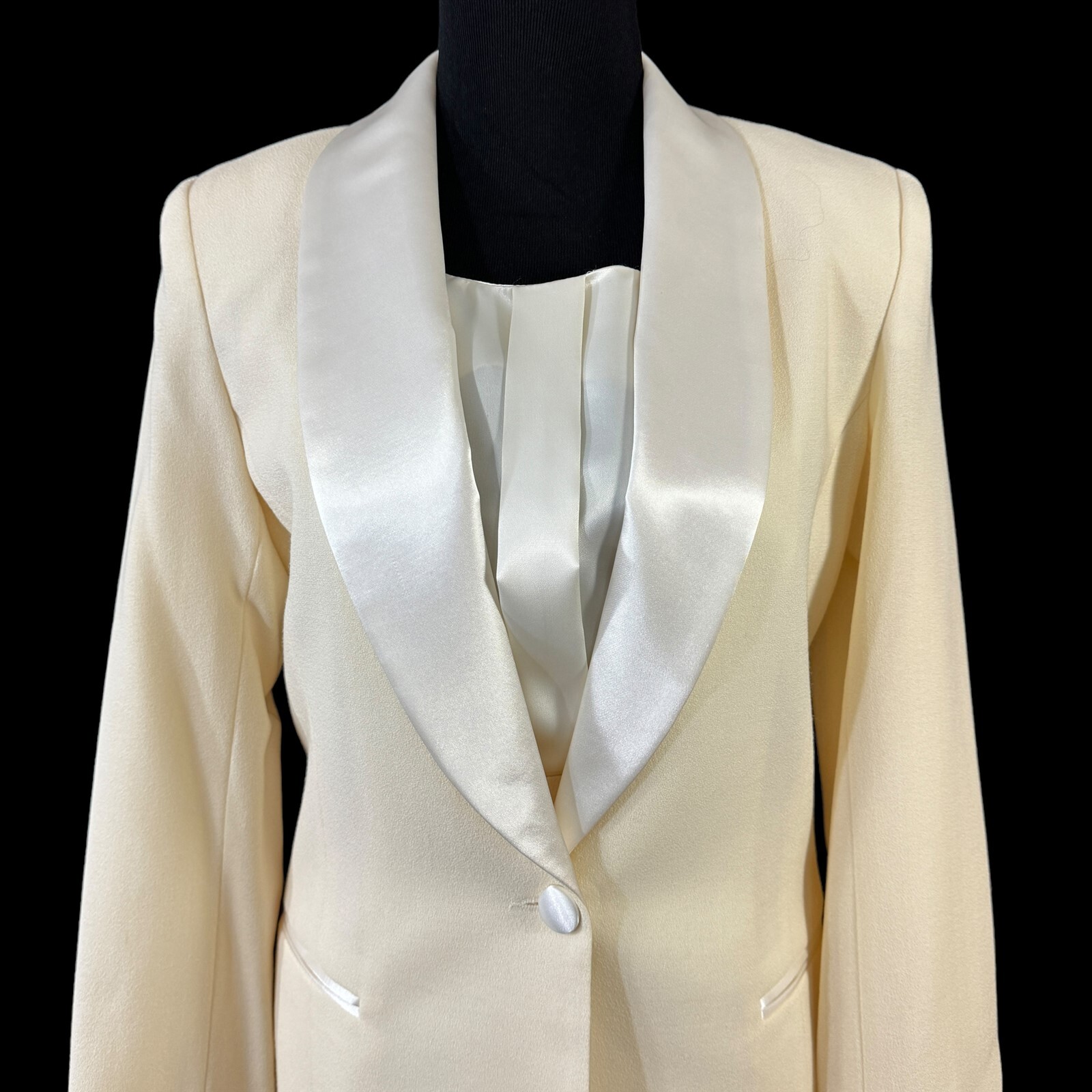 Talbots Winter White Wool Suit Tuxedo Blazer Camisole Skirt Size 6 Vintage 1990s