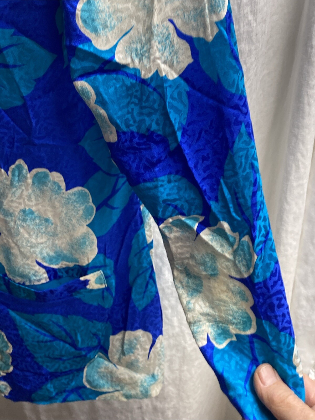vintage 80s Bright Blue/white/aqua Blouse by S.I.L.K.S St Gillian size 12