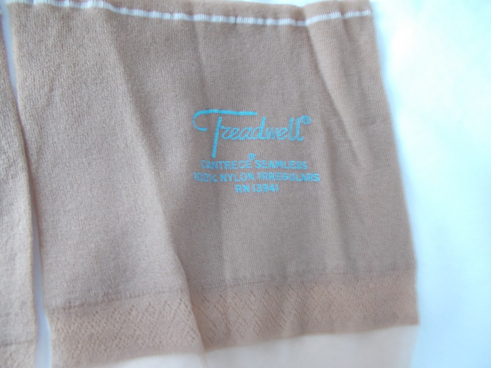 Vintage Treadwell Cantrece 100% Nylon Stockings Seamless Run Resistant UNWORN LT
