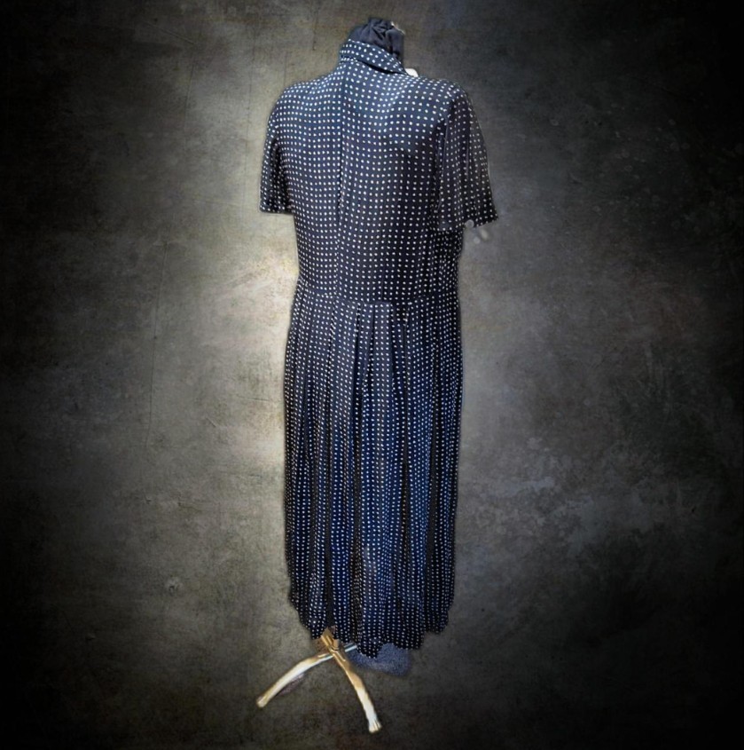 Authentic 1987 Vintage Nienhaus Munich W Germany Dark Starburst Midi Dress RARE