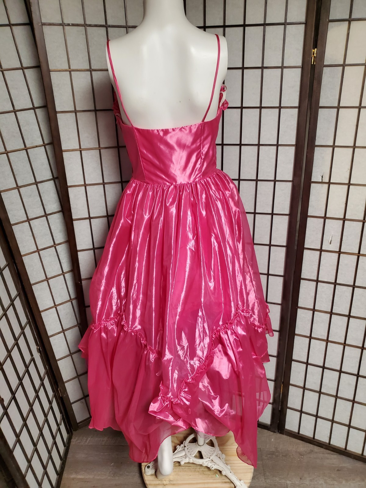 ✨Vtg 80s Pink Prom Dress Sz XS CRINOLINE boning Ruffle Pixie Hankie Hem Wicked