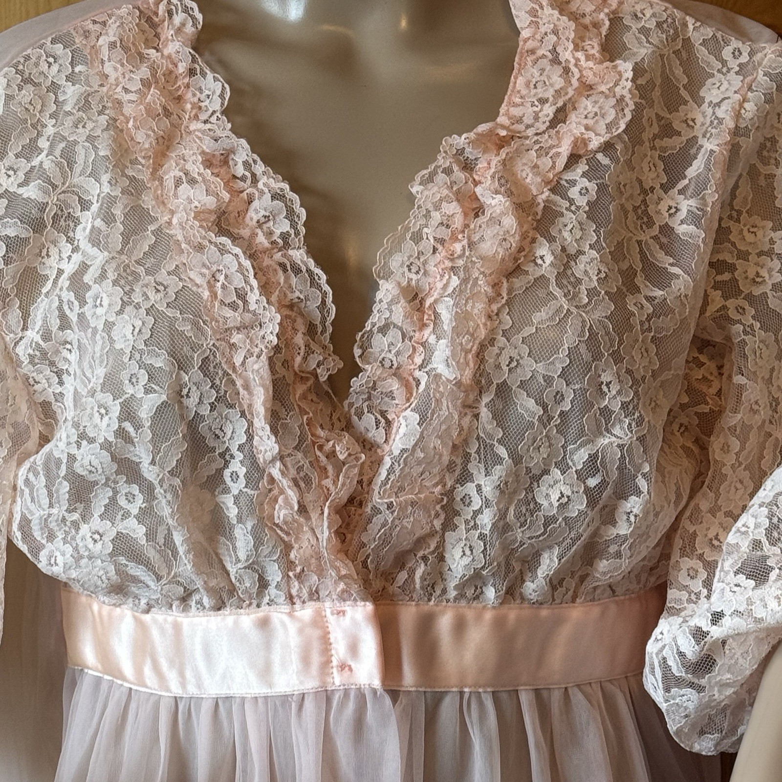 Vintage 60s Pandora Lingerie Peignoir M Nylon Double Chiffon Lace Puff Sleeves