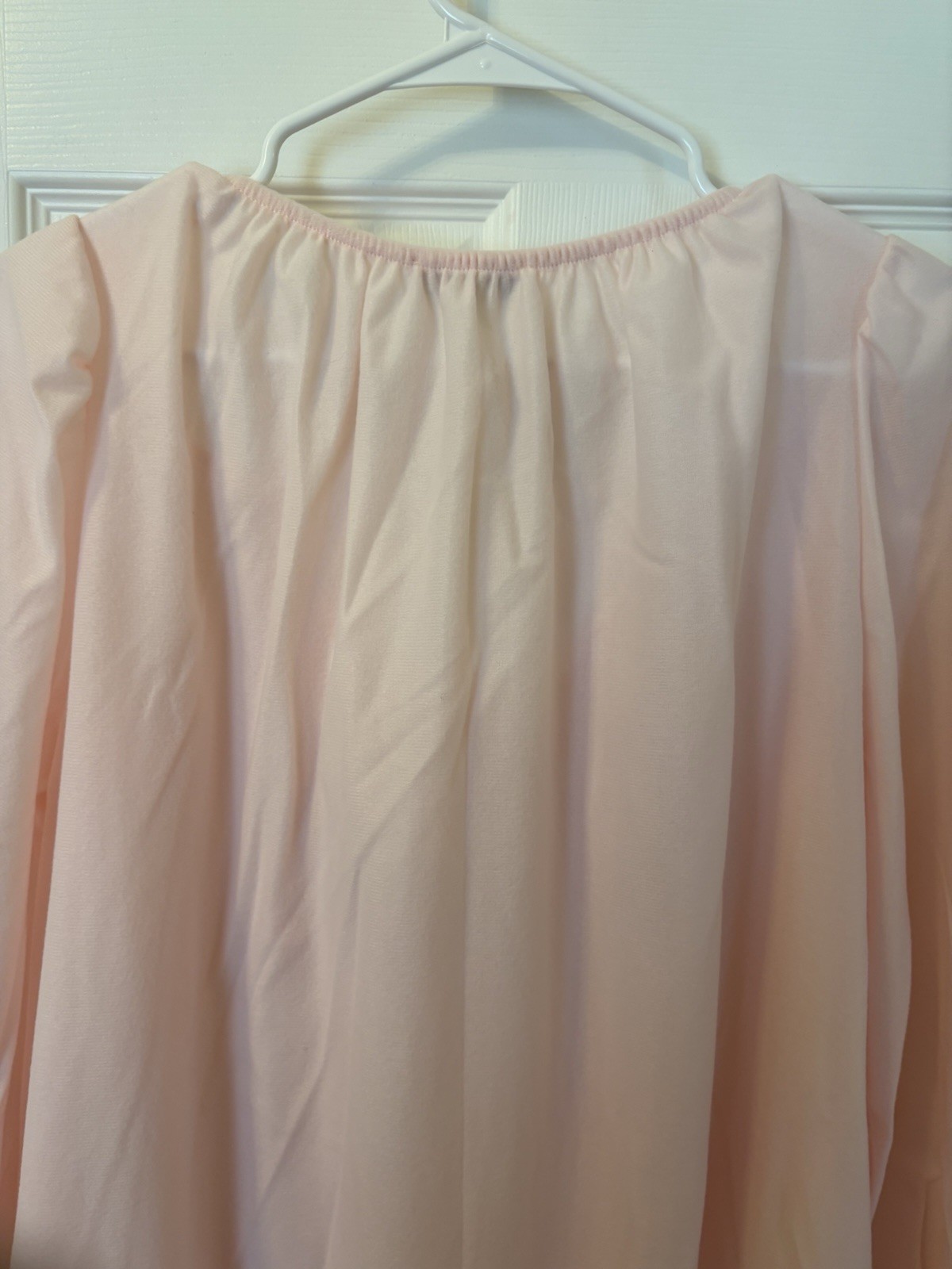 VTG Miss Elaine Nightgown With Floral Embroidery Sleeved Lace Trim Sz MED NEW!