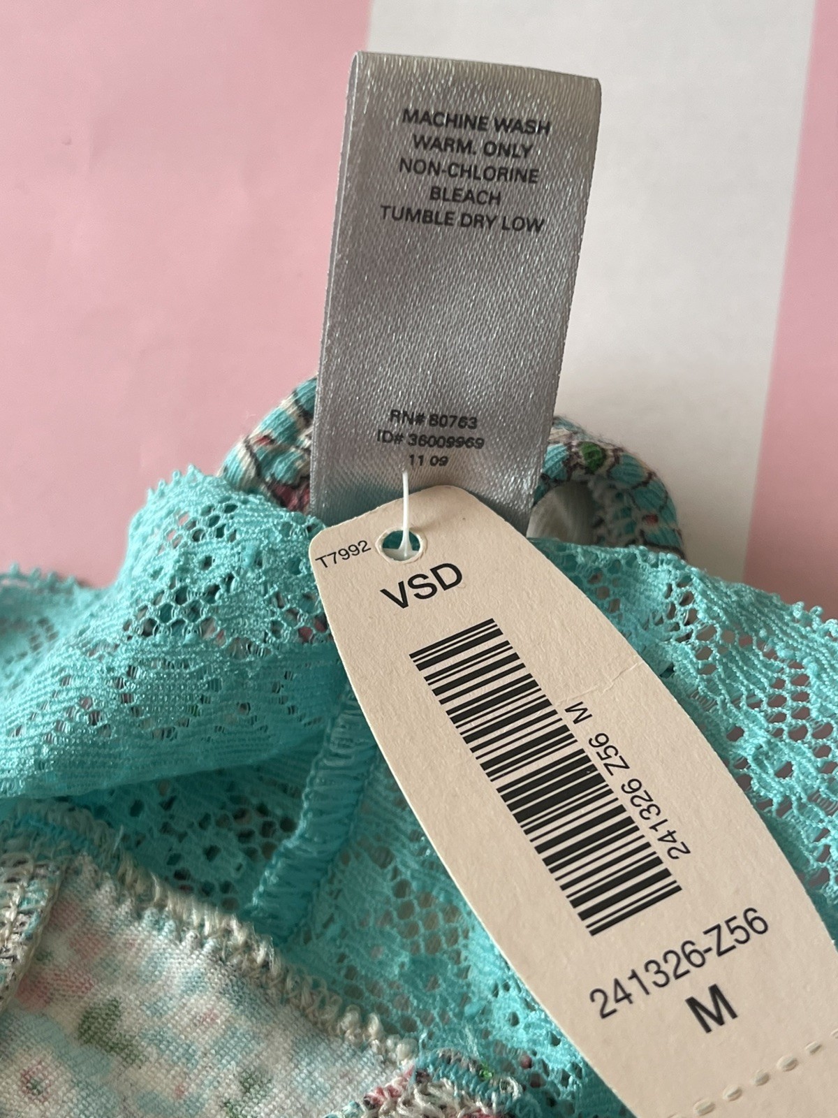 NWT VTG 2009 Victoria’s Secret Low-Rise Thong, Lace Waist. Aqua/Floral Medium