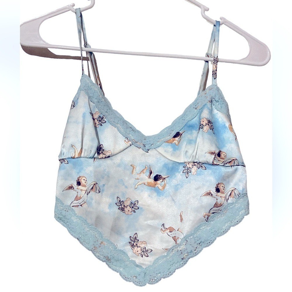 Forever 21 Light Blue Cami with lace and cherubs ties in the back size SMALL