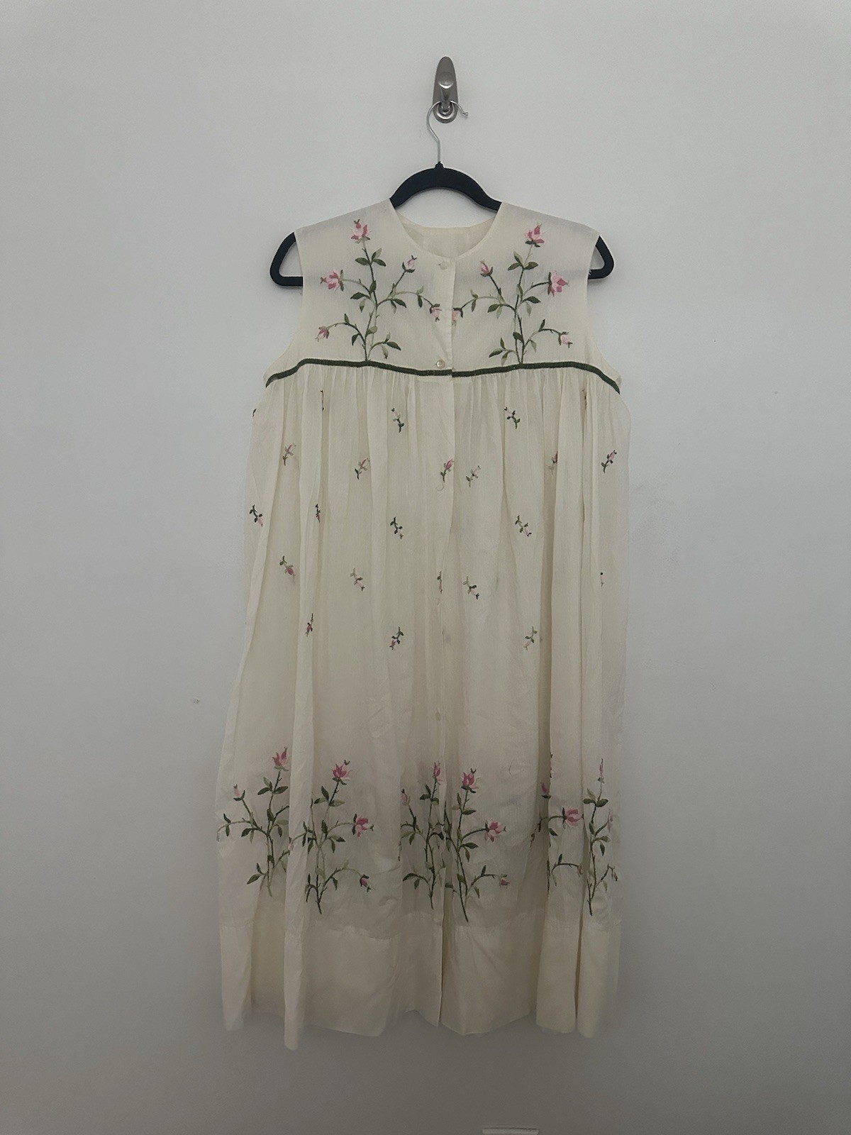 Eyes Ful by the Flaums Embroider Nightgown Ivory