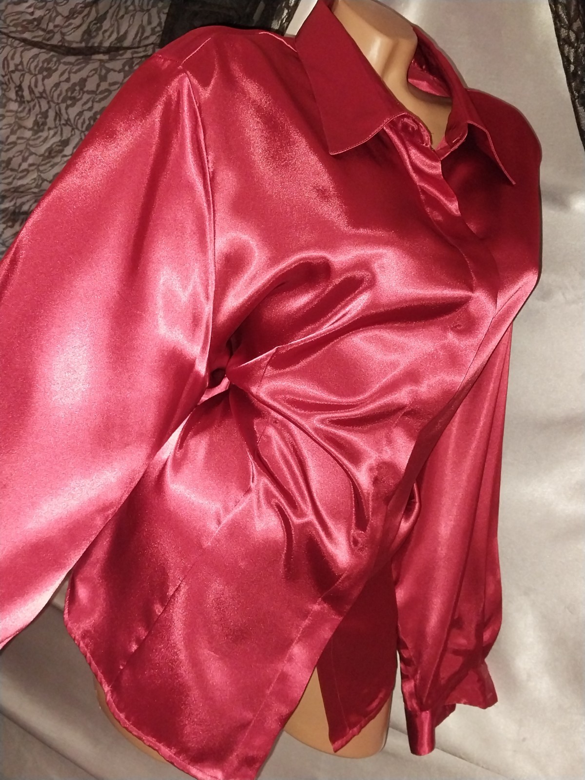 VTG SATIN SHINY RED HIDDEN BUTTON NOTCH COLLAR SECRETARY BLOUSE 48/50 NOS