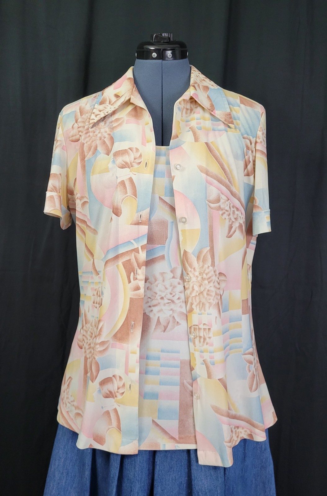 Vintage Shell & Button Down Top Set in Pastel Pink/Blue/Cream/Tan Size 15/16