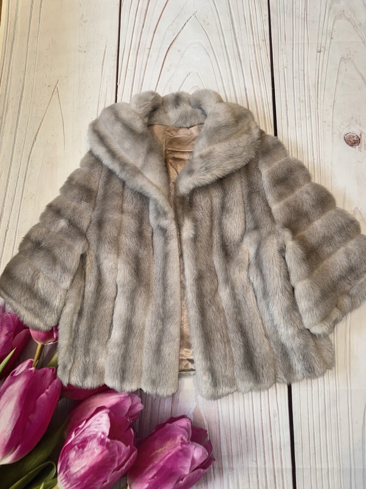 Vintage 60s Regina Glenara by Glenoit Faux Fur Stole Capelet Jacket Gray