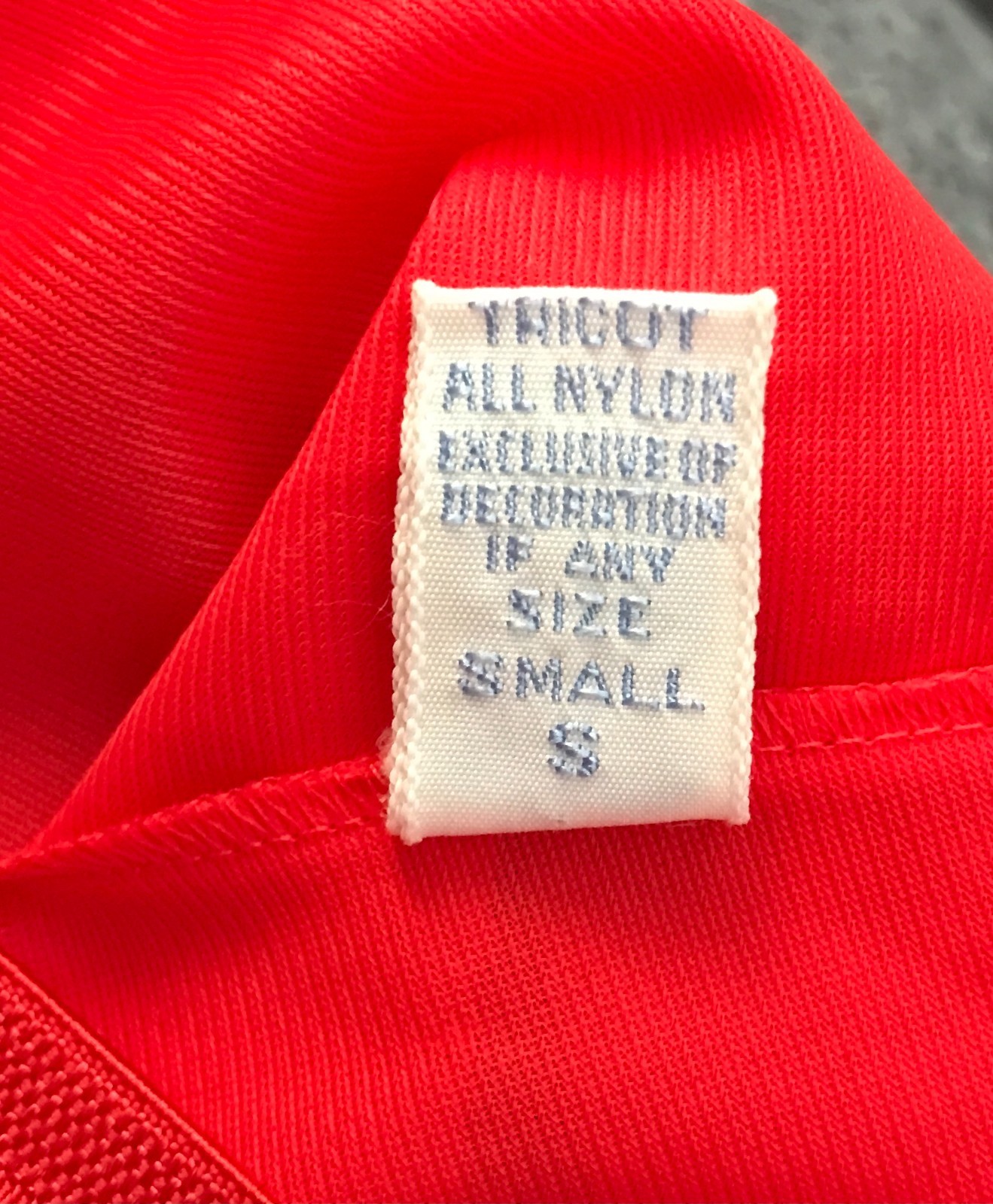 VINTAGE Sz Small 1960’s VANITY FAIR Tricot Nylon CORAL HALF SLIP ~ PILLOW TAB