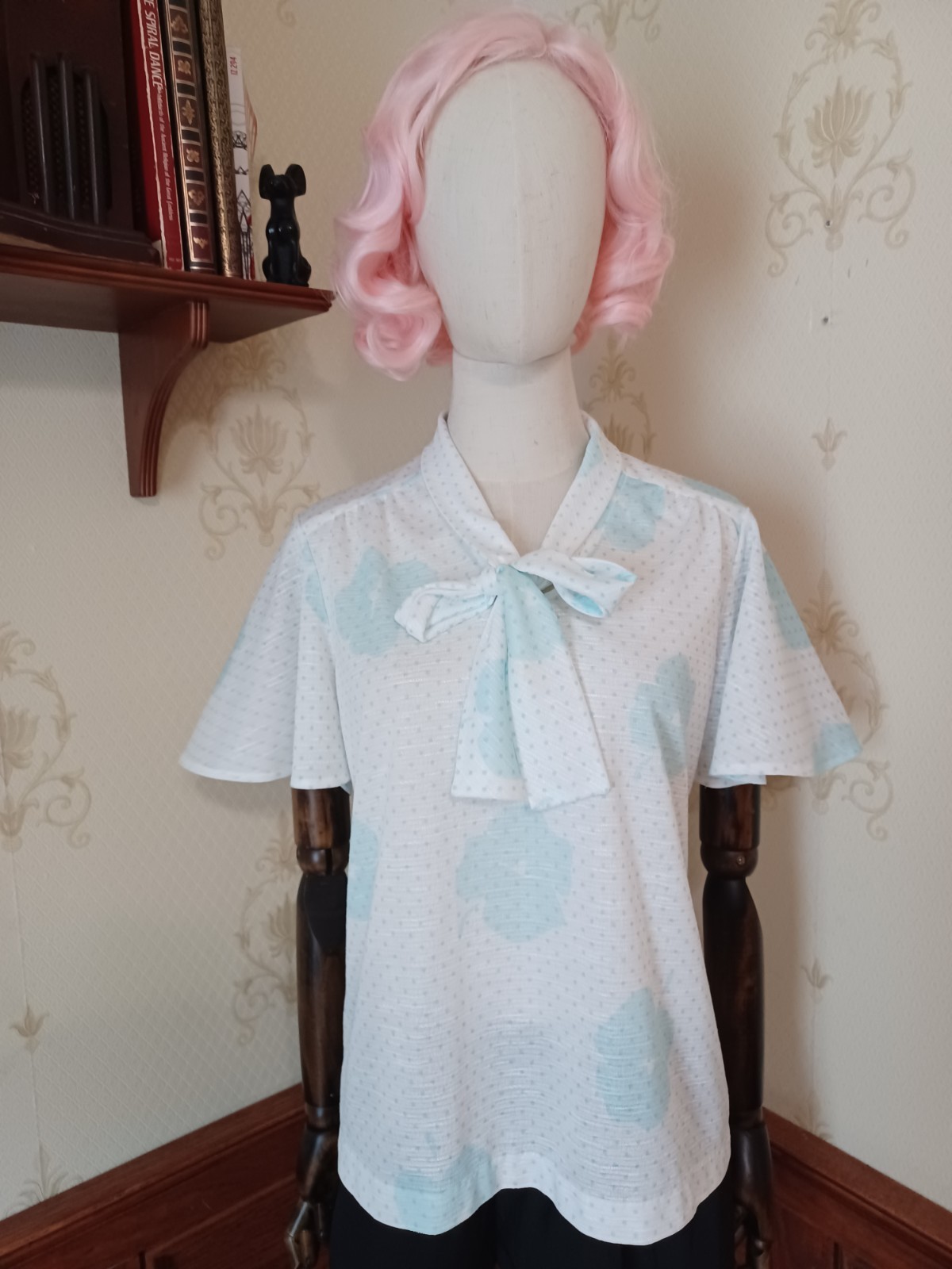 Vintage 1970s/80s Fire Islander Pastel Aqua Polka-dot Pussybow Secretary Blouse