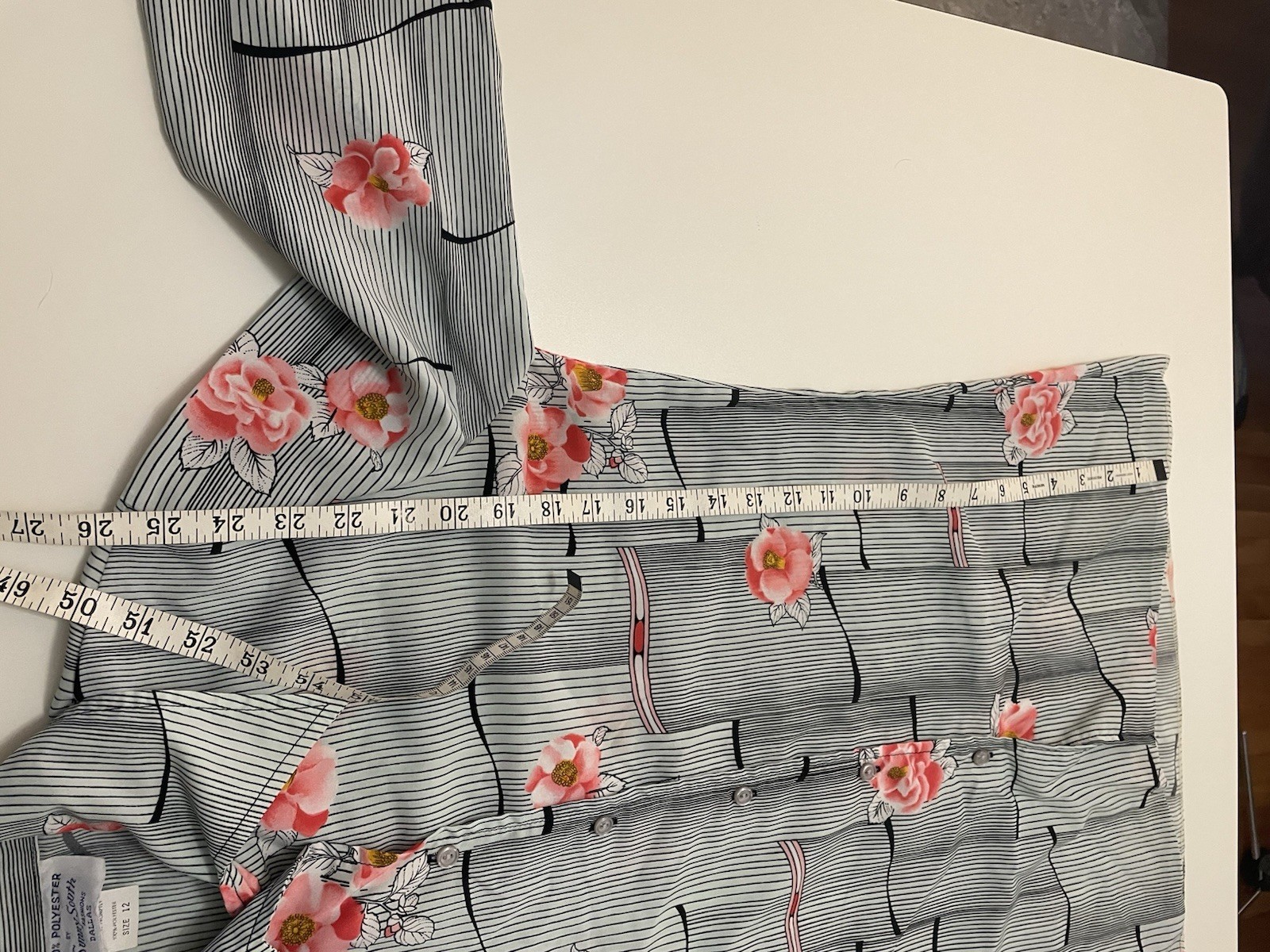 VTG 1970s Floral Psychedelic Retro Disco Hippie Button Up Dagger Collar Top med