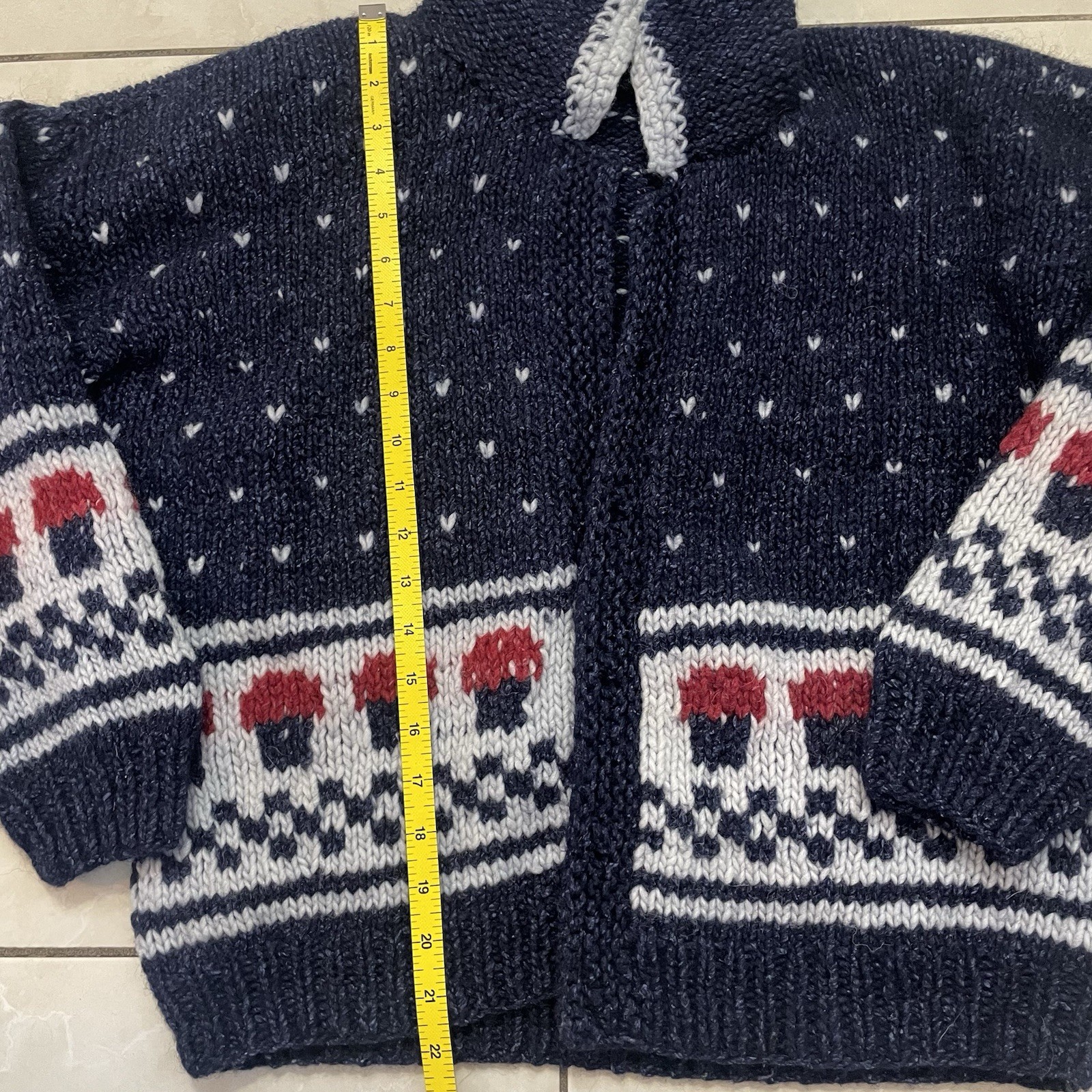 VTG Women’s Chunky Hand Knit Cardigan Sweater 1960s-1980s