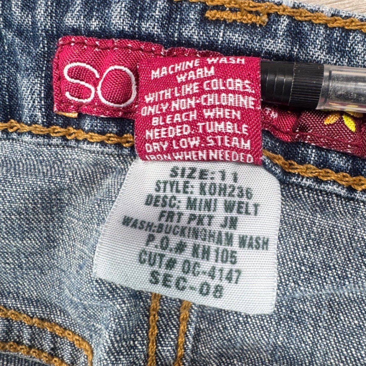2000s Y2K SO Flare Jeans Low Rise Embroidered Pockets Size 11 pants are hemmed