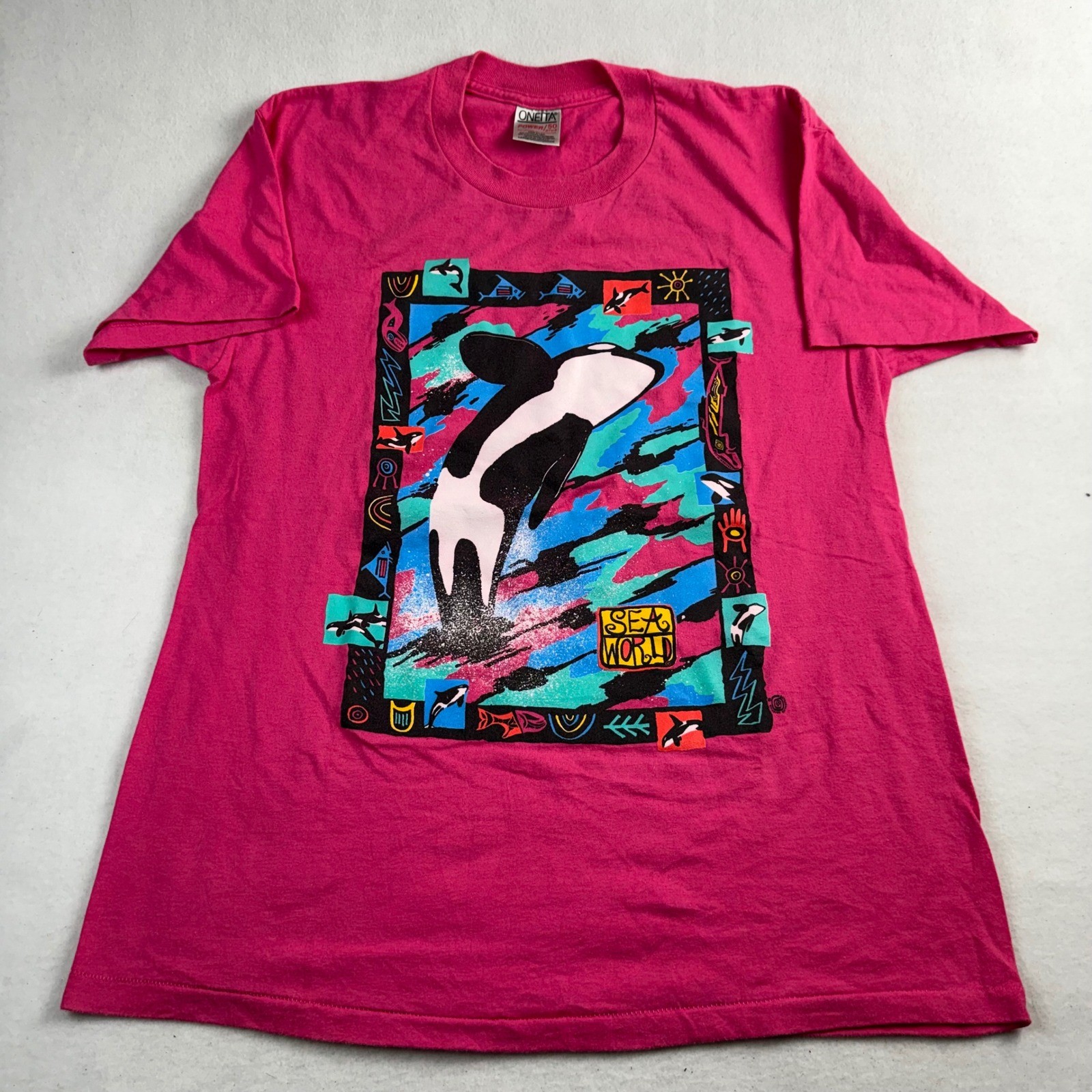 Vintage 90s SeaWorld Shamu Orca Graphic T-Shirt Pink Oneita Made in USA Large