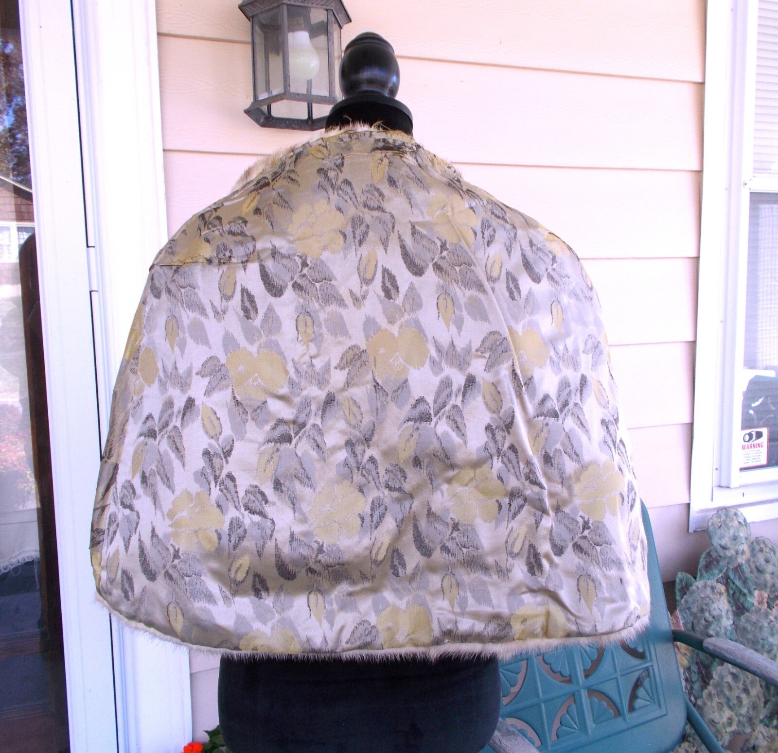 Vintage Light Champagne Honey Blonde Fur Mink Stole Cape With Wide Collar M-L