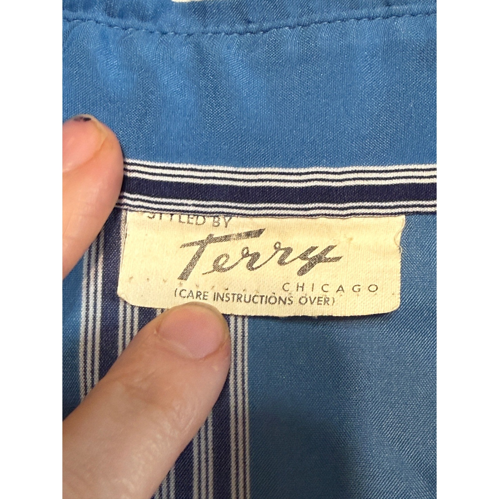 Terry Chicago Blouse Womens Medium Blue Adult Paisley Stripe Belted Excellent