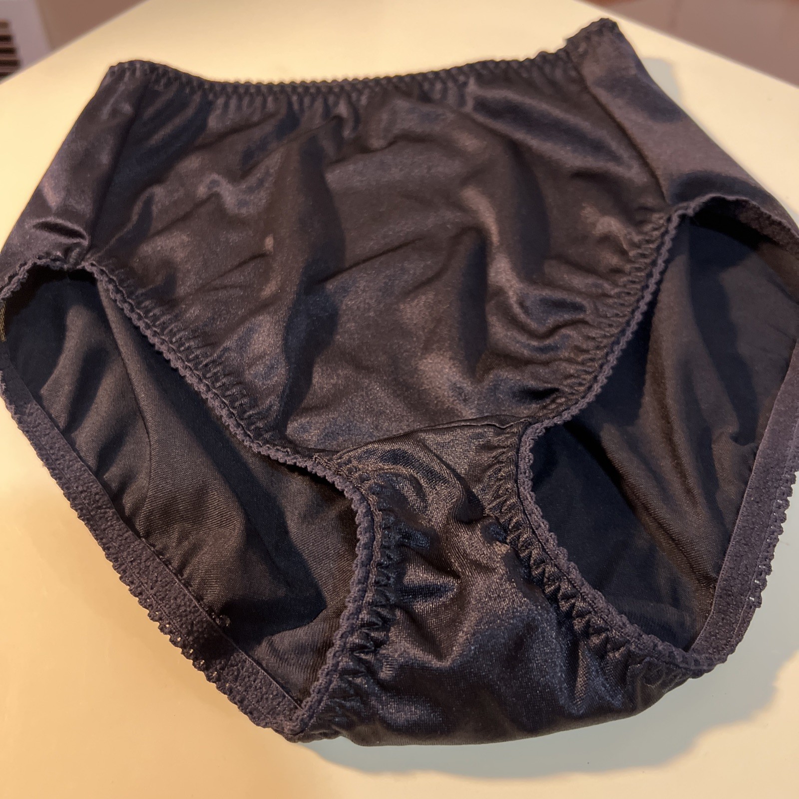 VTG Vanity Fair Panties Second Skin Glossy Satin Black Small 5 Mexico