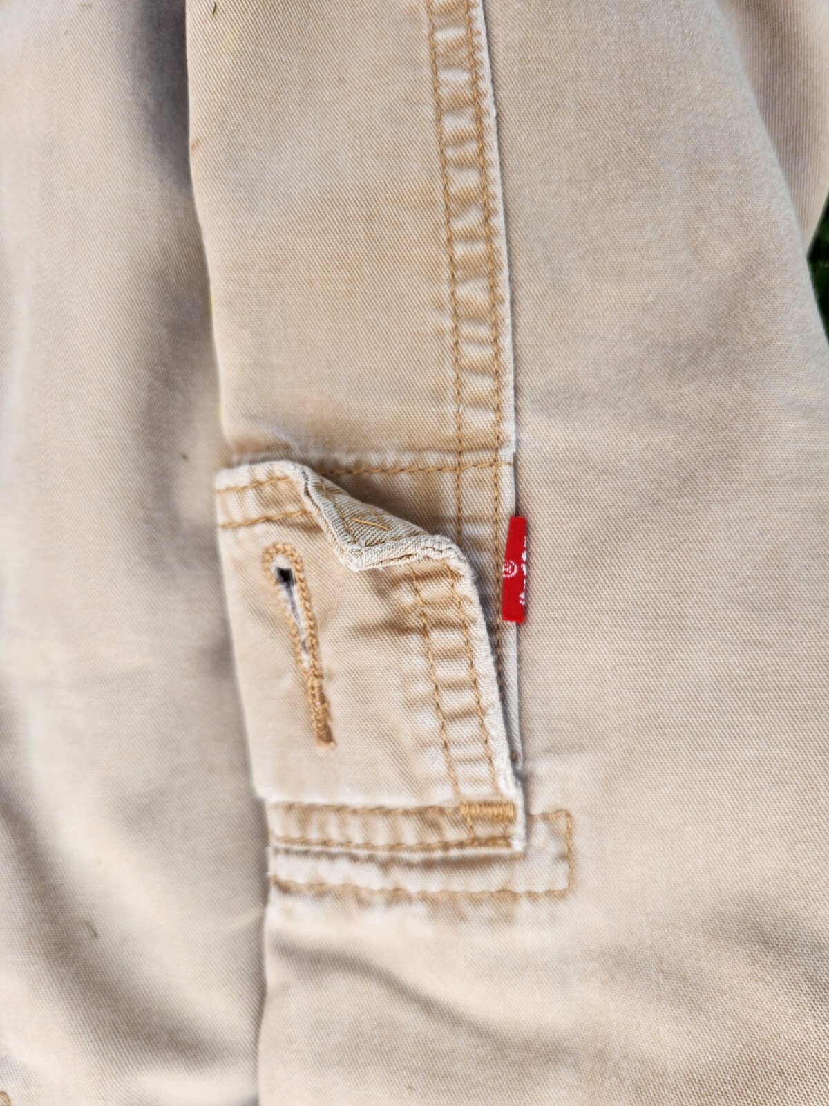 Vintage Levis Nouveau Low Slouch Capri Pants Beige Size Small Misses Red Tab