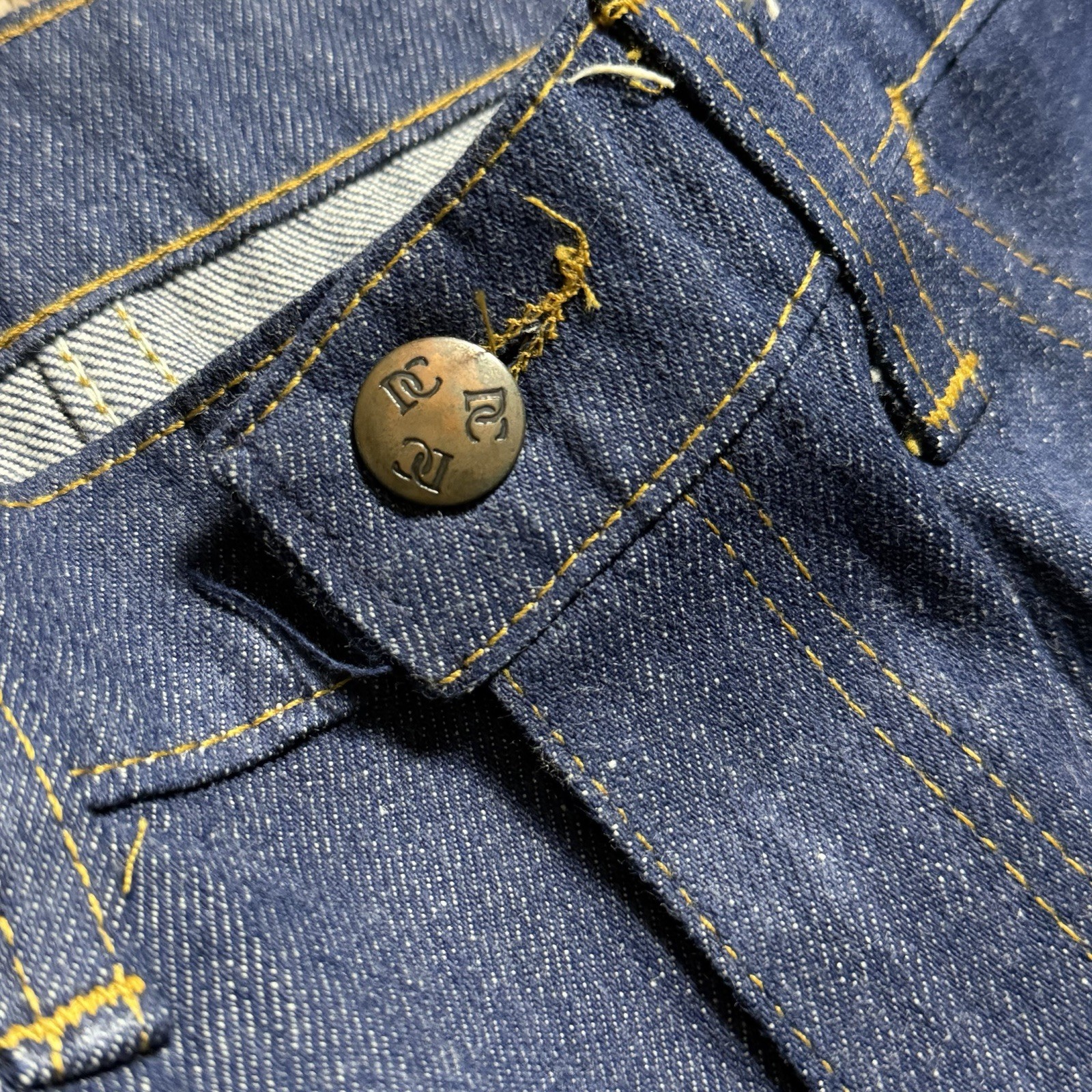 Vintage 70s DeeCee Raw Denim 32×33 Bootcut Pressed Pleated USA Western Work Wear