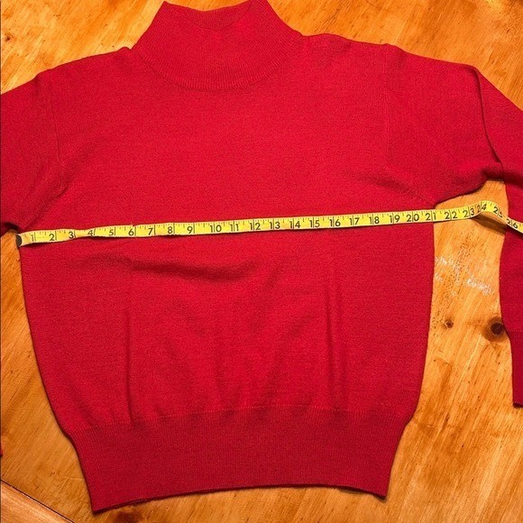 Evan-Picone Preppy Quiet Luxury Red Mock Neck Wool Blend Knit Sweater Vintage