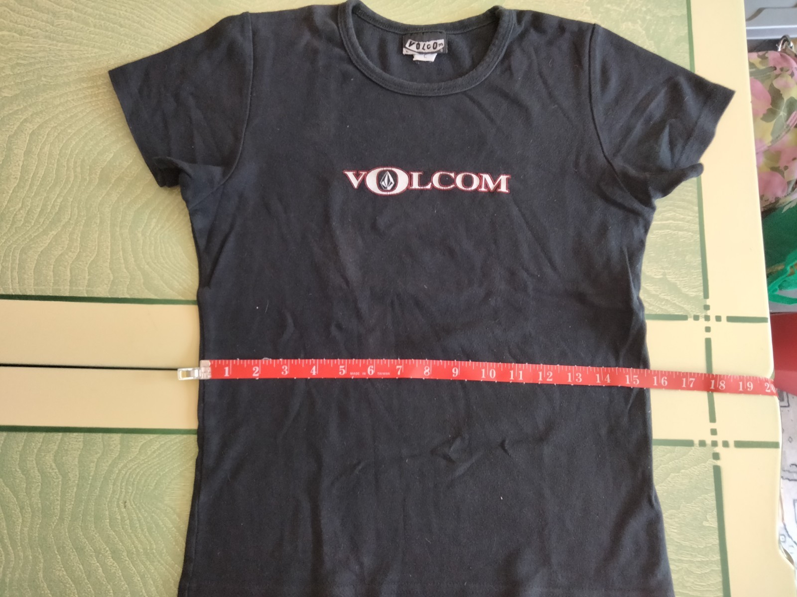 Vintage 90s Volcom T-Shirt Womens Large Made USA Skater Babydoll