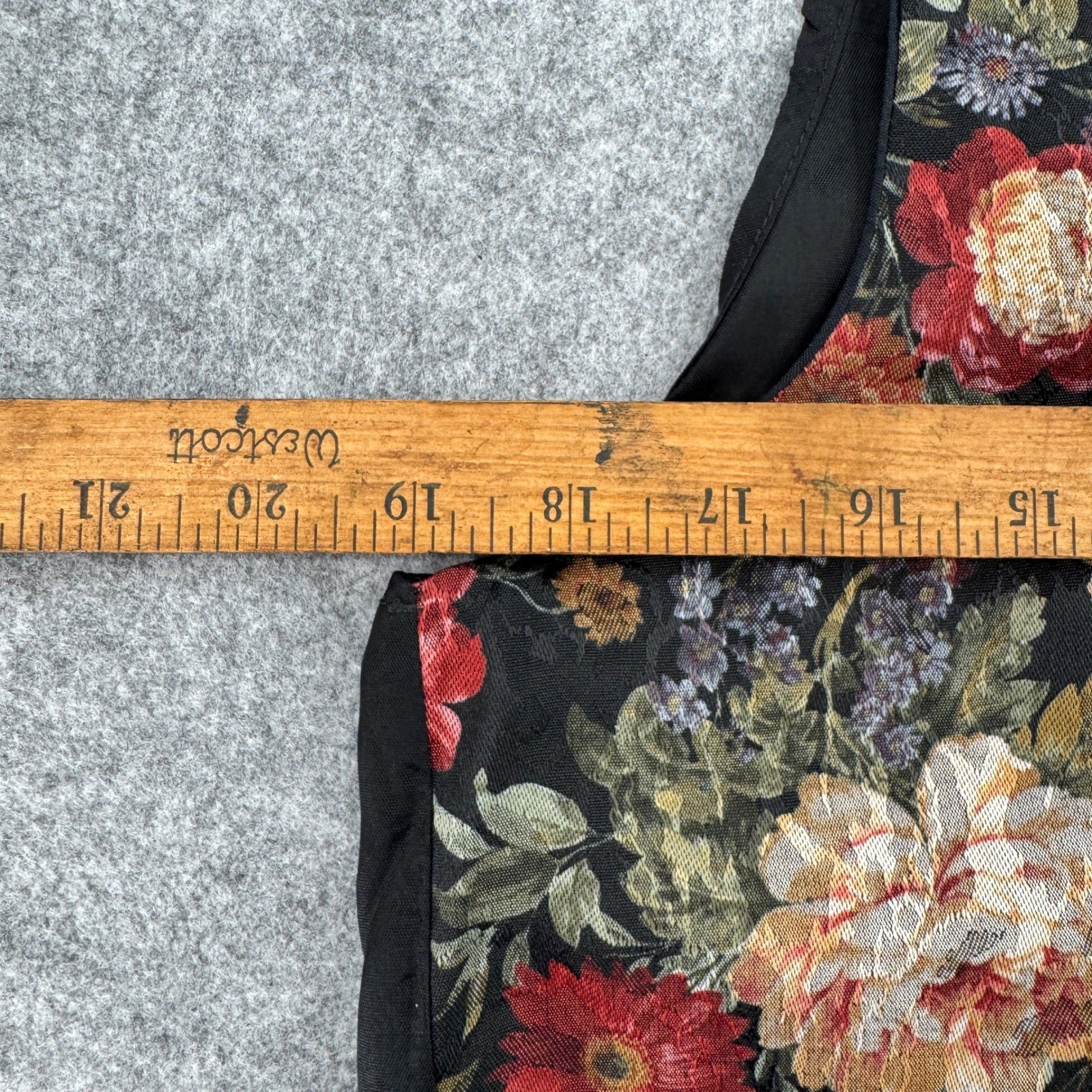 Unbranded Vest Womens S/M Tapestry Floral Multicolor Adjustable EUC