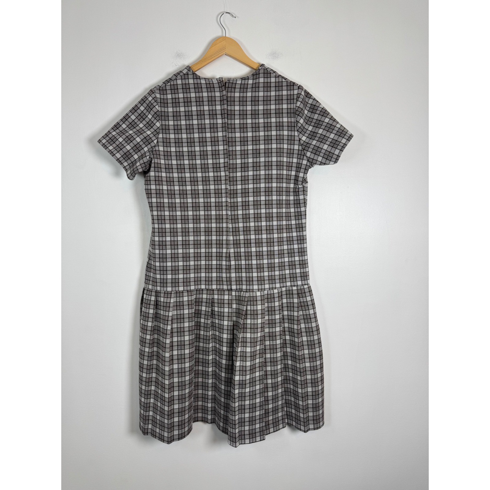 Vintage ILGWU Union Made Women 22.5 Drop Waist Dress Brown Plaid Pleated Retro