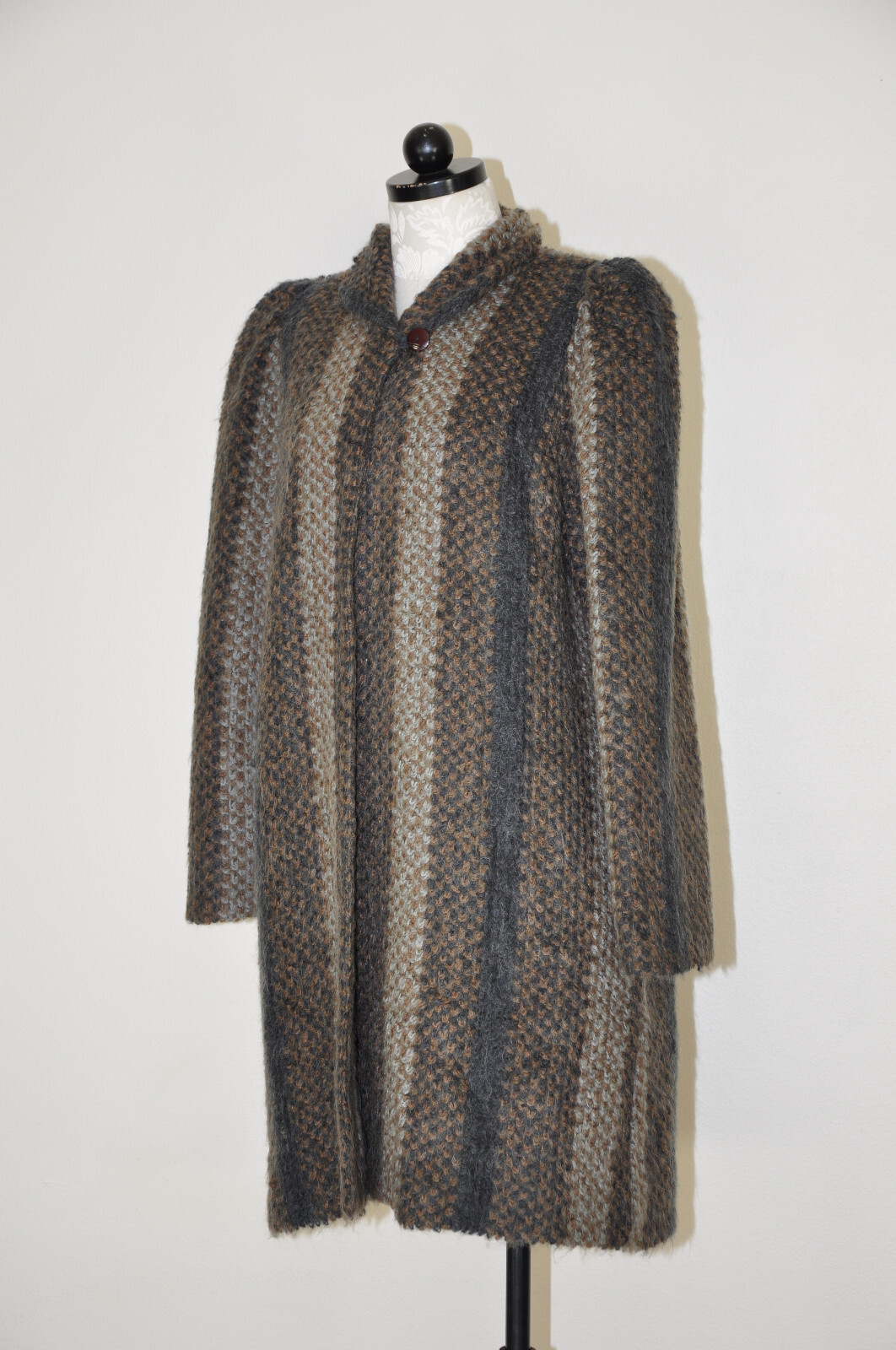 Vintage 80s Gray Wide Stripe Wool Boucle Loop Knit Puff Sleeve Wrap Coat Women M
