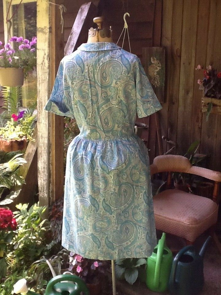 Vintage 1950’s Carol Brent Farm Day DRESS 38-28-50 not sure it was ever worn