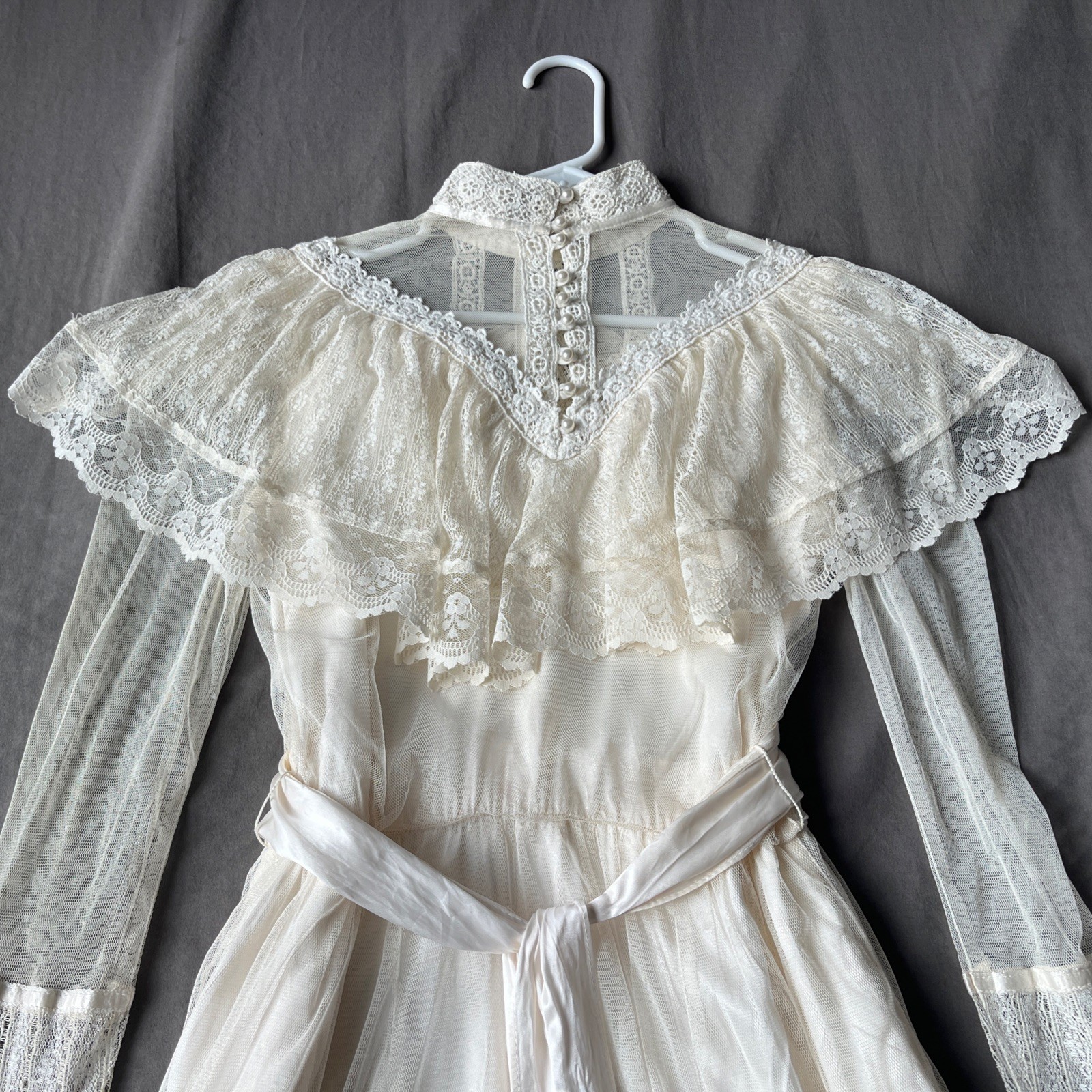 Gunne Sax 70’s Victorian Prairie Bridal Dress Crème Lace Romance Lined Rare Find
