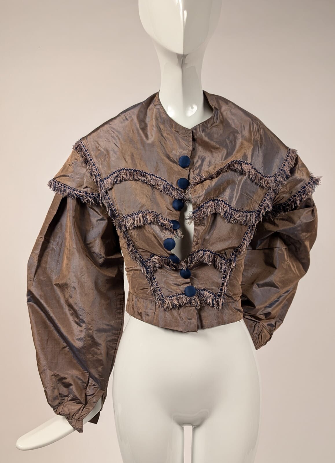 1850’S CHANGEABLE SILK TAFFETA JACKET W FRINGE + PUFF SLEEVES