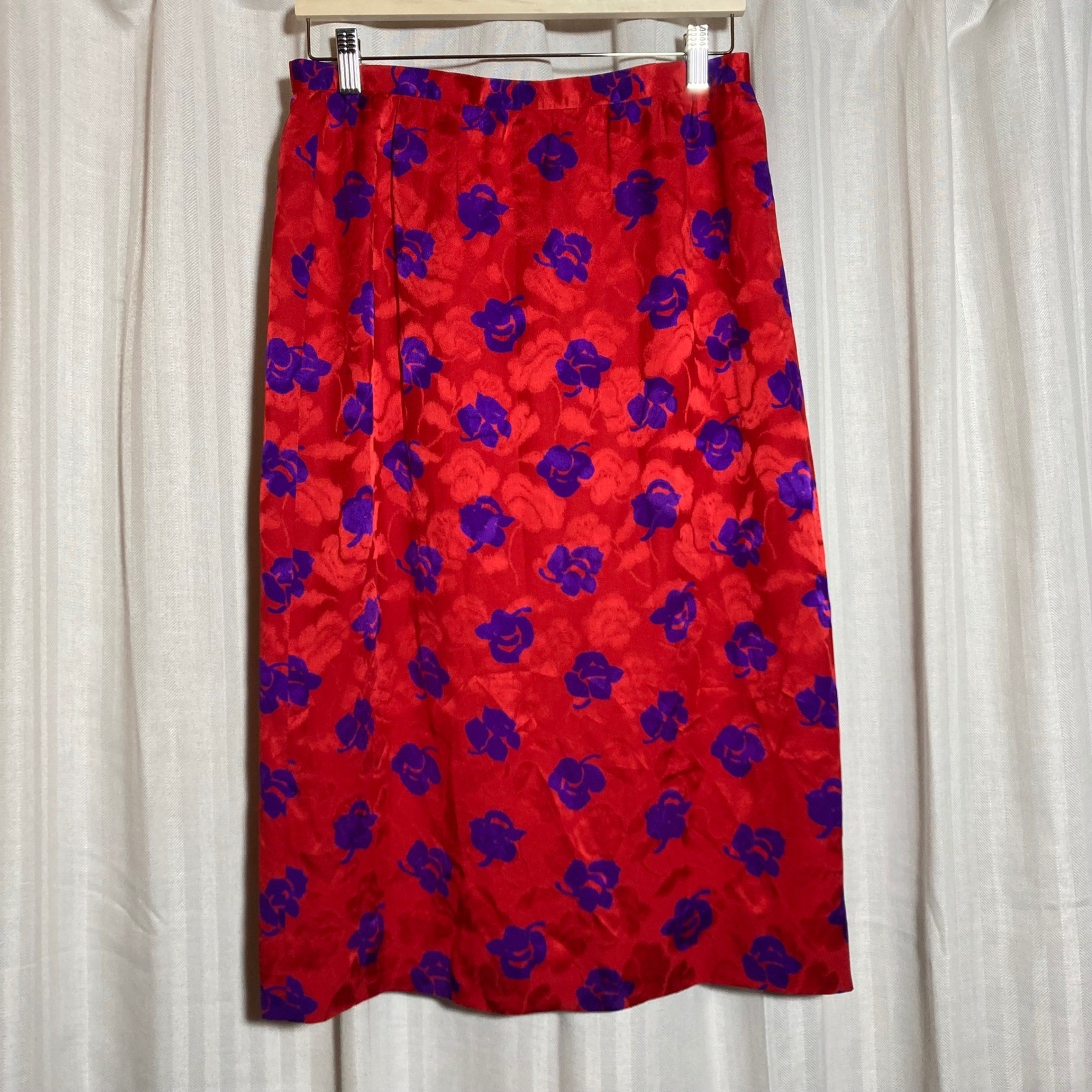 Vintage 100% Silk Red Purple Floral Jacquard Midi Skirt Made in USA 28″ Waist