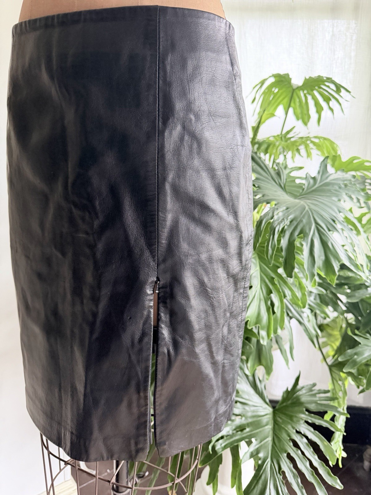 Vintage Y2K Black Italian Lambskin Skirt Genuine Leather Butter Soft Zipper S
