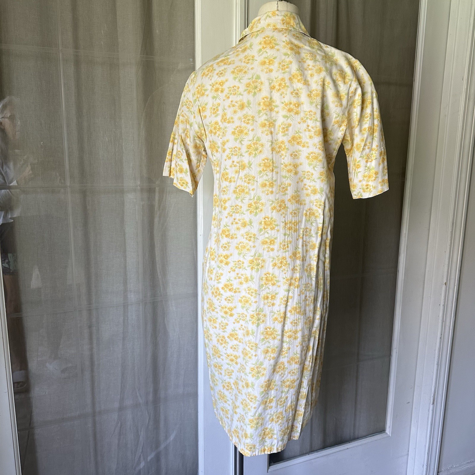 LADY BIRD Vtg Yellow Floral Dress Shirt Sheath Dainty